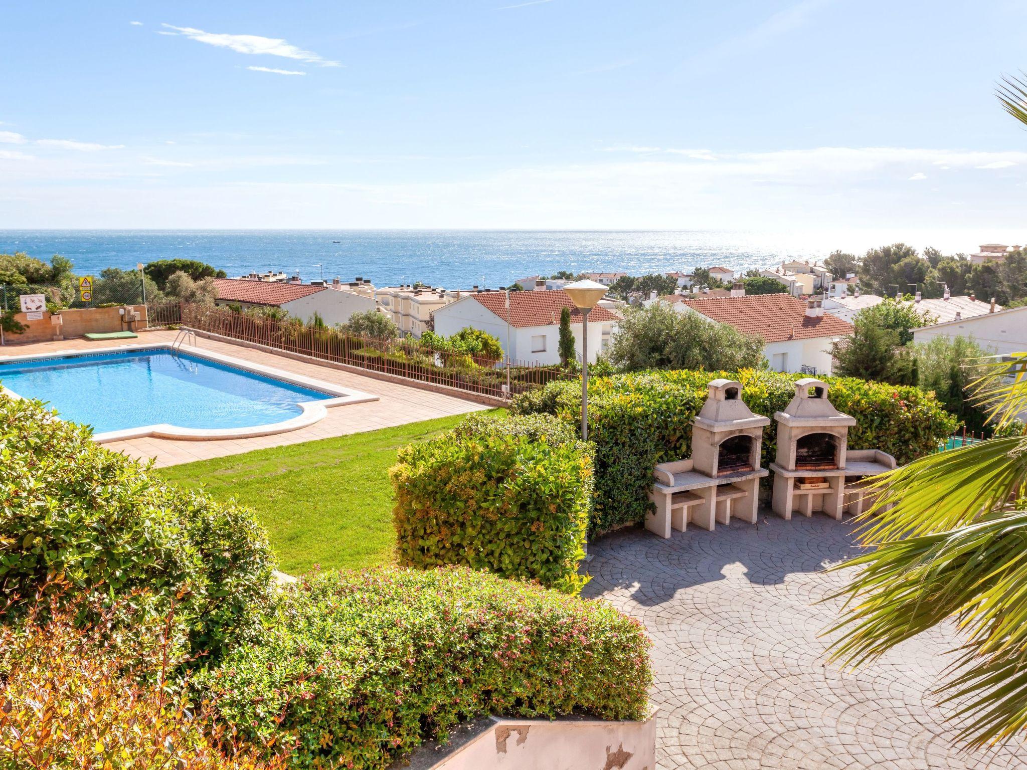 Photo 12 - Appartement de 3 chambres à Llançà avec piscine et vues à la mer