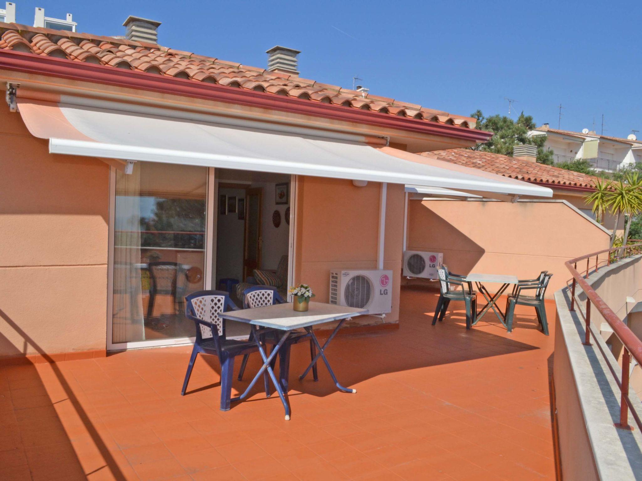 Photo 10 - Appartement de 3 chambres à Llançà avec piscine et vues à la mer