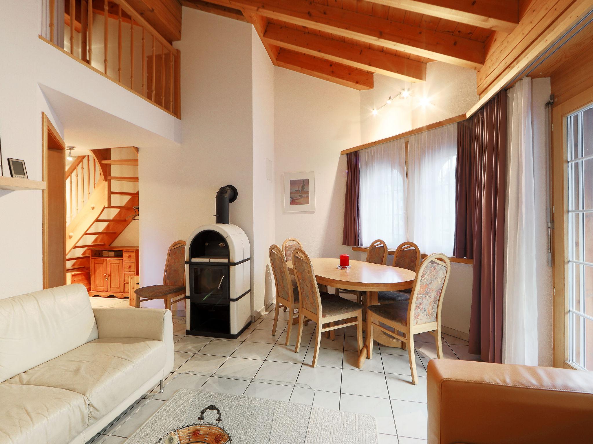 Photo 5 - 4 bedroom Apartment in Zermatt with sauna and mountain view