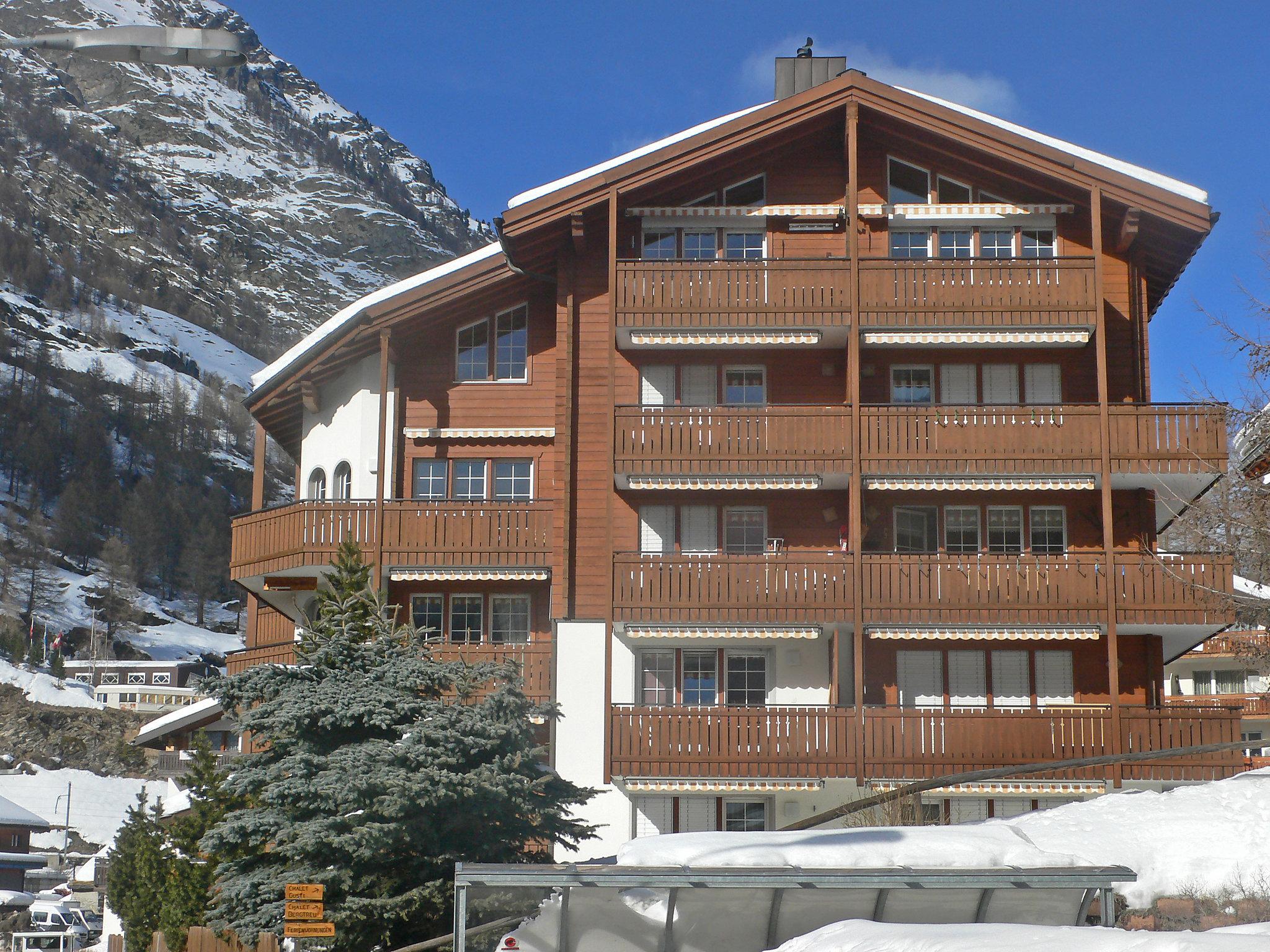 Foto 18 - Apartamento de 4 quartos em Zermatt com sauna e vista para a montanha