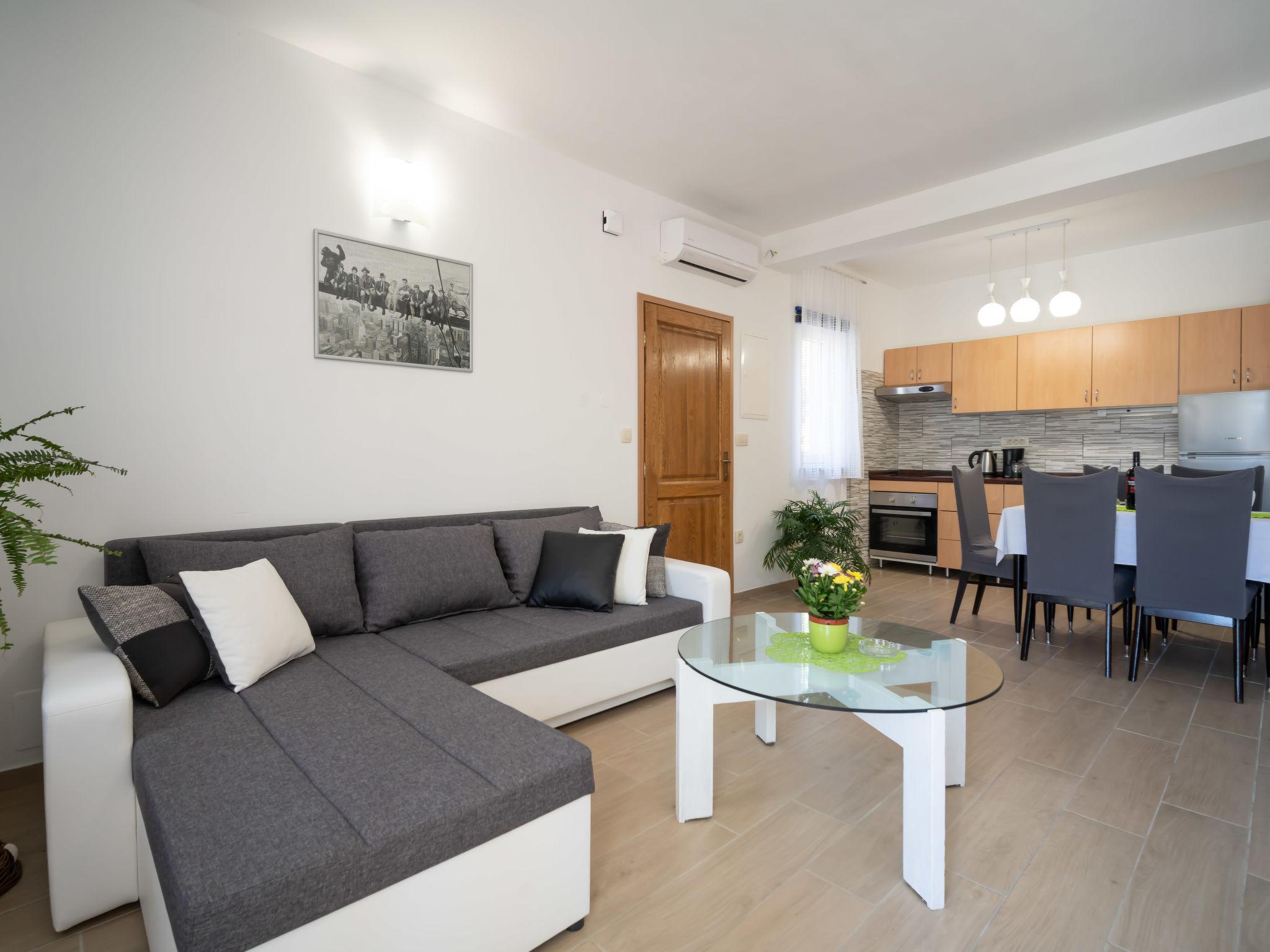 Foto 6 - Apartment mit 2 Schlafzimmern in Crikvenica mit terrasse