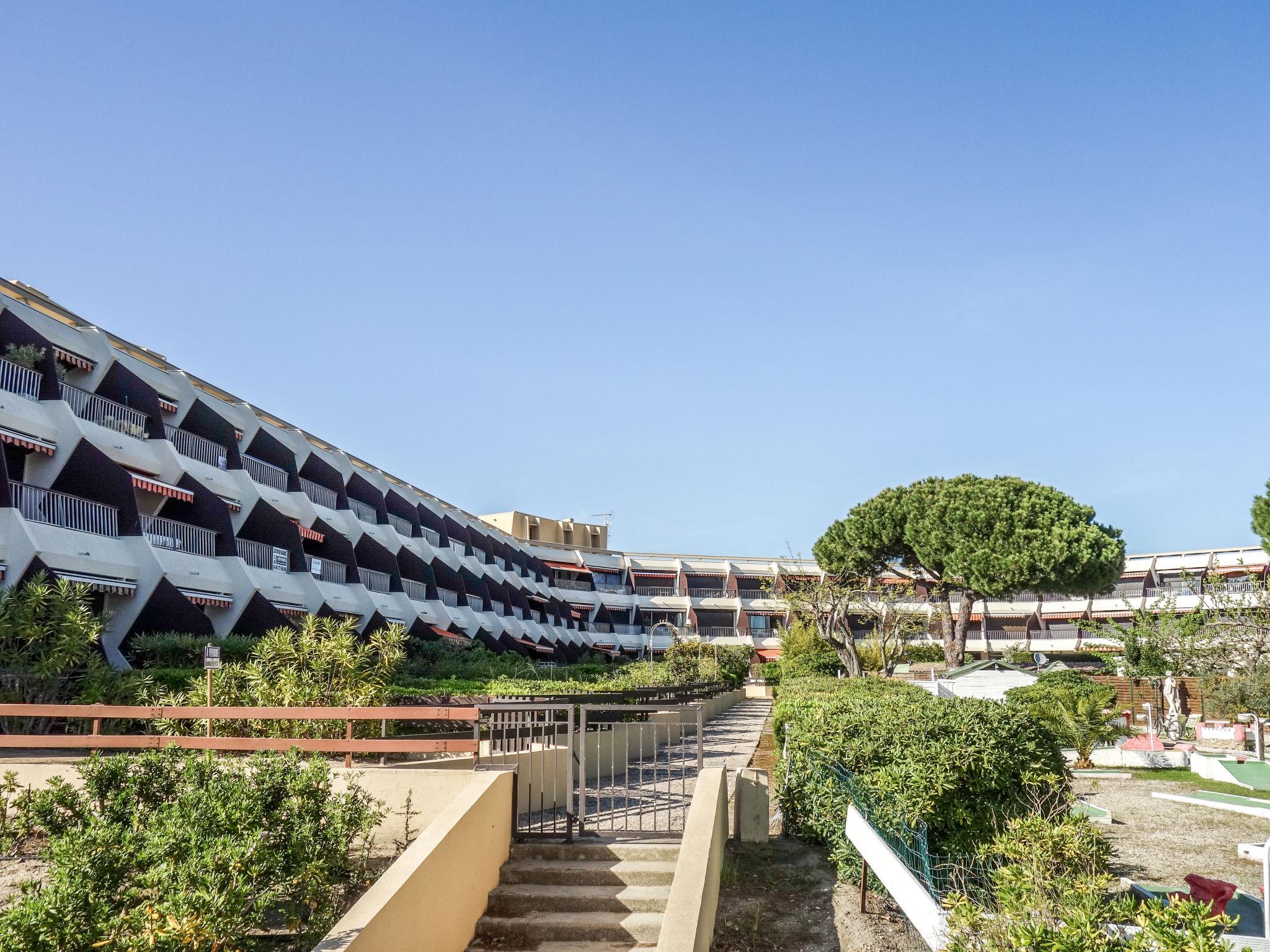 Photo 15 - Apartment in Le Grau-du-Roi with terrace and sea view