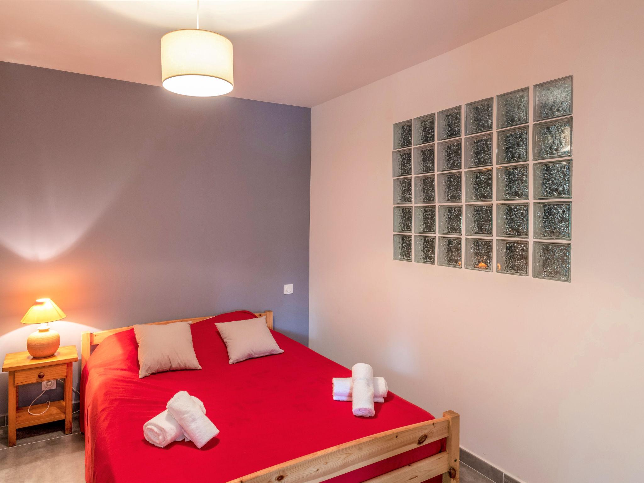 Foto 5 - Appartamento con 2 camere da letto a Porto-Vecchio con giardino e vista mare