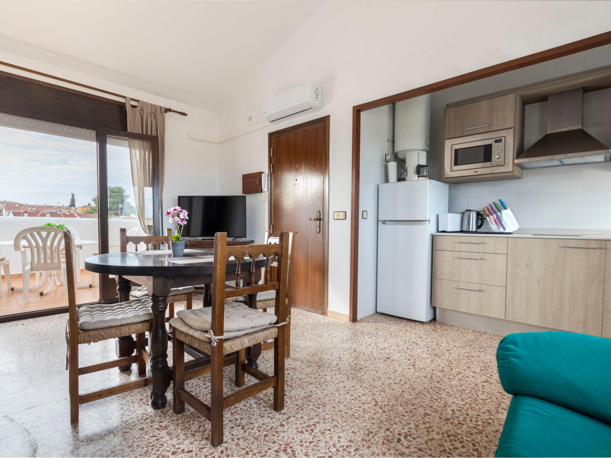 Foto 3 - Appartamento con 2 camere da letto a Torredembarra con terrazza e vista mare