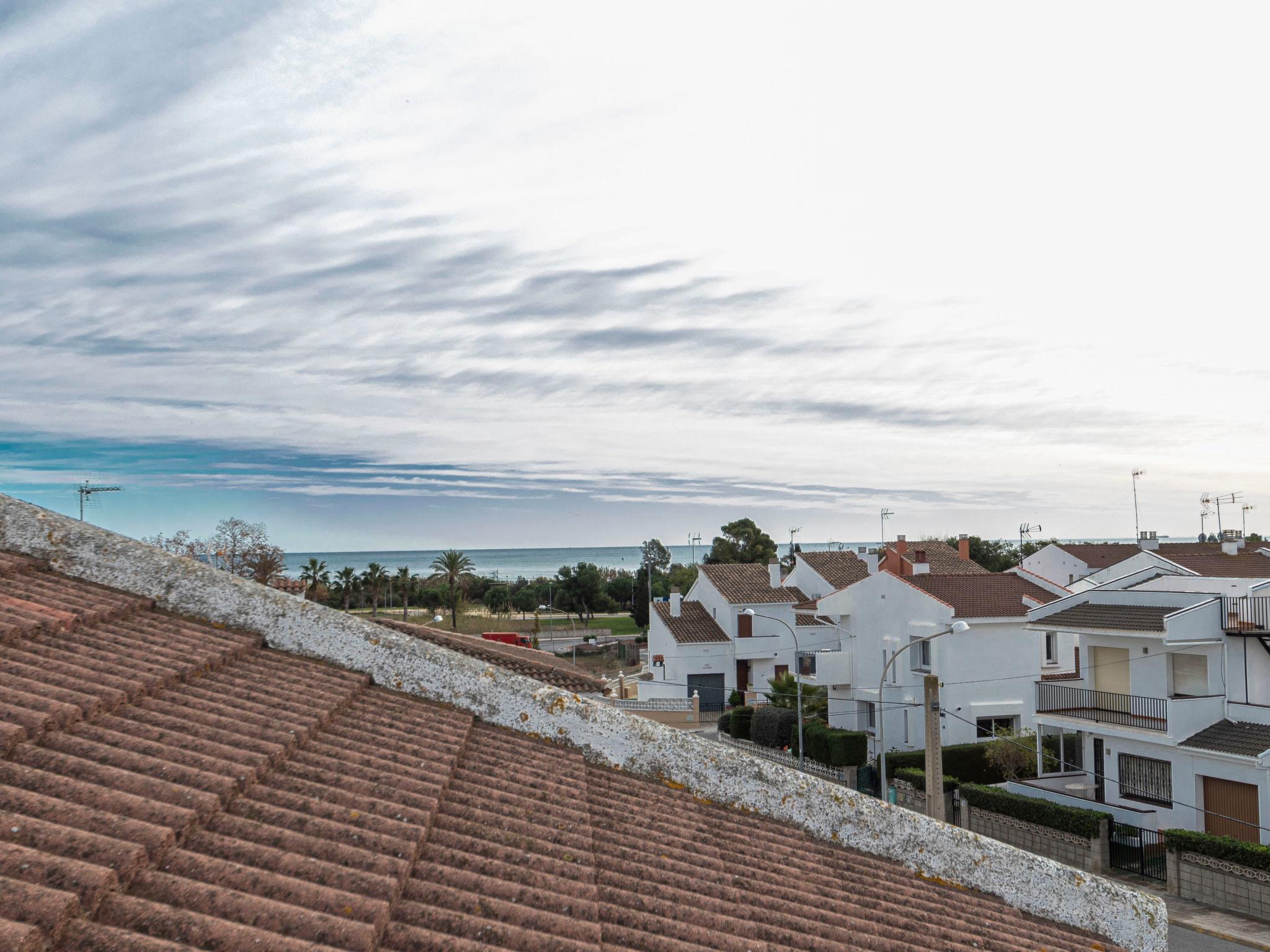Foto 22 - Apartamento de 2 habitaciones en Torredembarra con terraza y vistas al mar