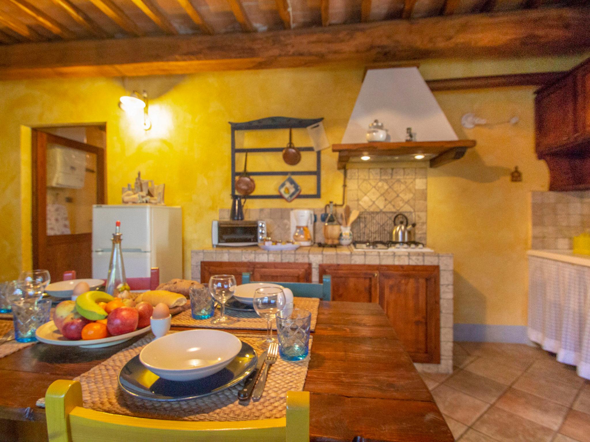 Photo 7 - 2 bedroom Apartment in Castellina in Chianti with swimming pool and garden