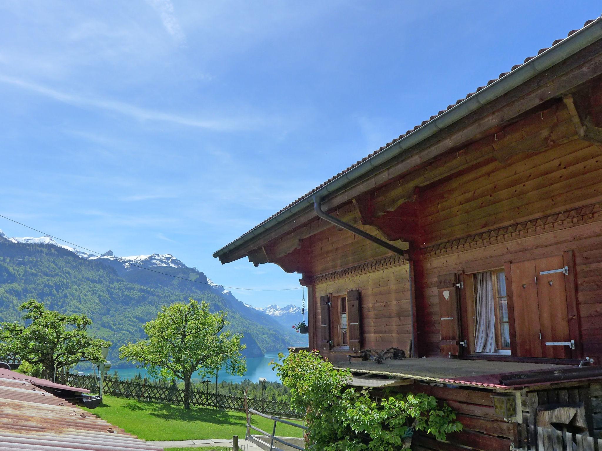 Foto 19 - Appartamento con 2 camere da letto a Schwanden bei Brienz con vista sulle montagne