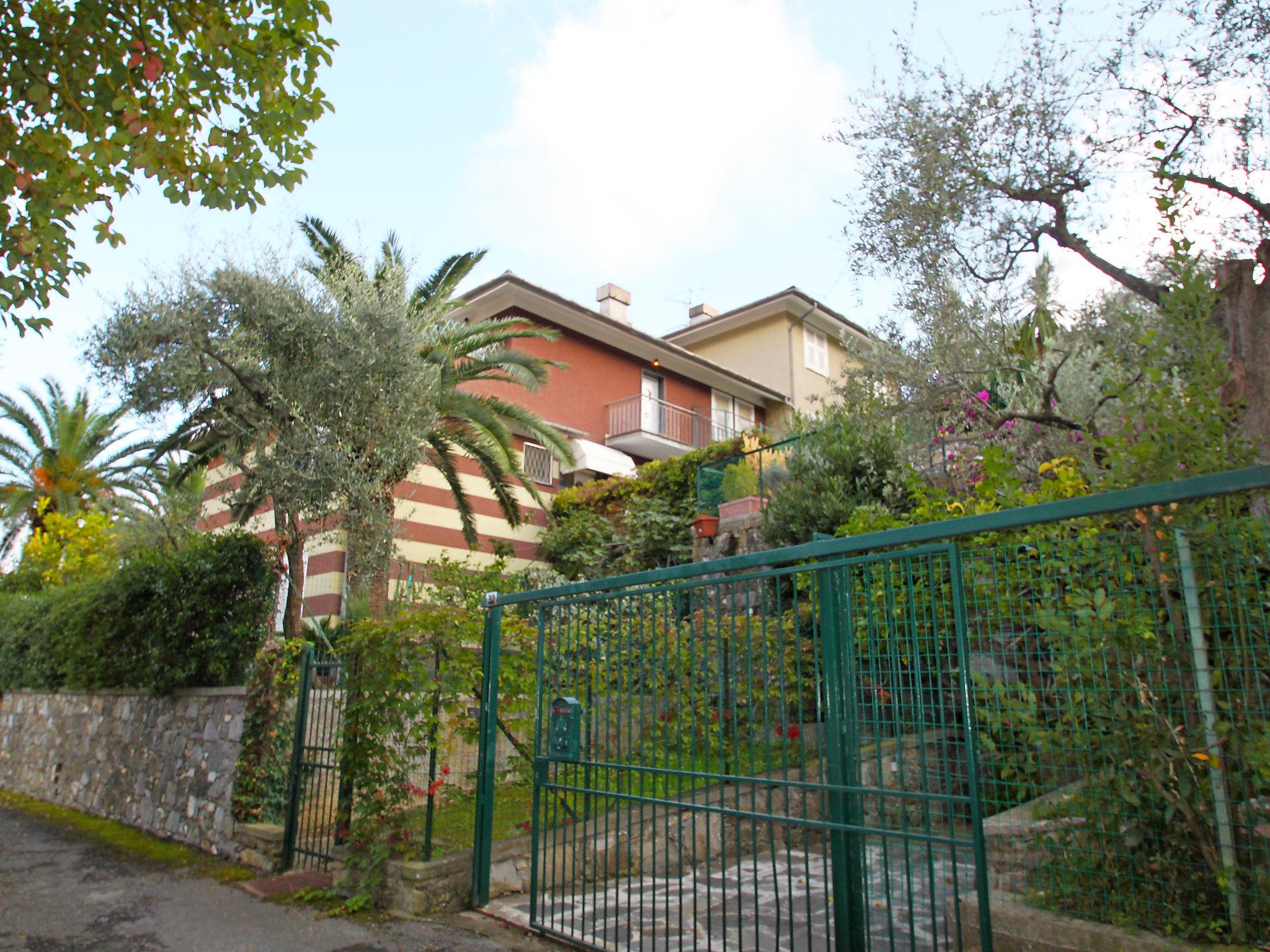 Photo 1 - Appartement de 2 chambres à Rapallo avec jardin et terrasse