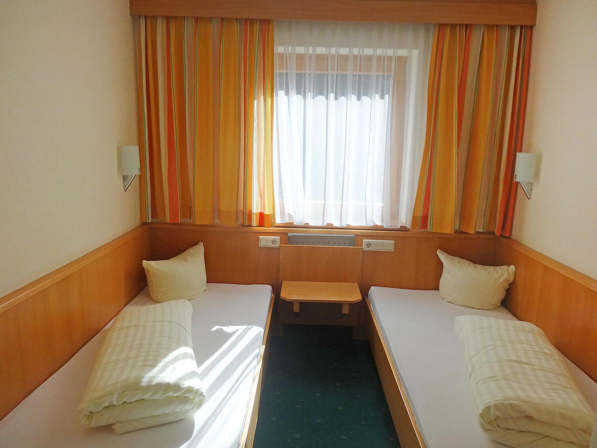 Foto 10 - Apartment mit 2 Schlafzimmern in Sankt Leonhard im Pitztal mit garten und blick auf die berge