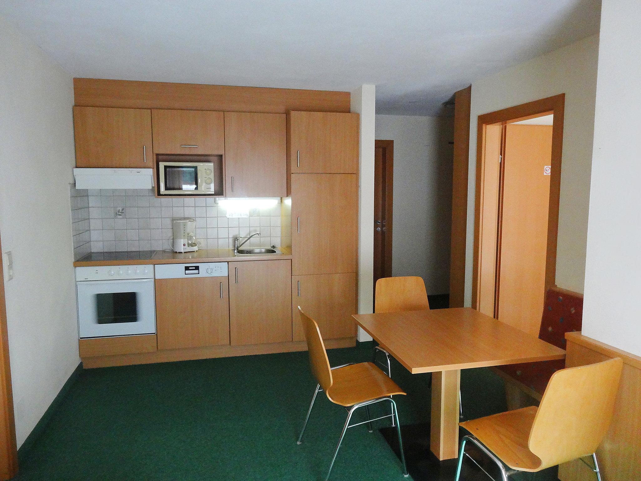 Photo 2 - 2 bedroom Apartment in Sankt Leonhard im Pitztal with garden and terrace