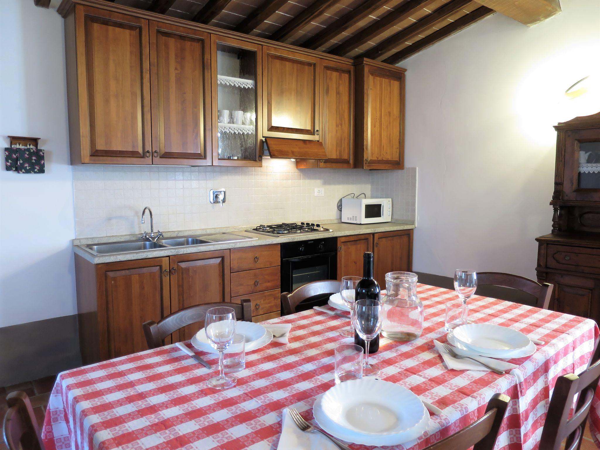 Photo 9 - 2 bedroom Apartment in Montecatini Val di Cecina with swimming pool and garden