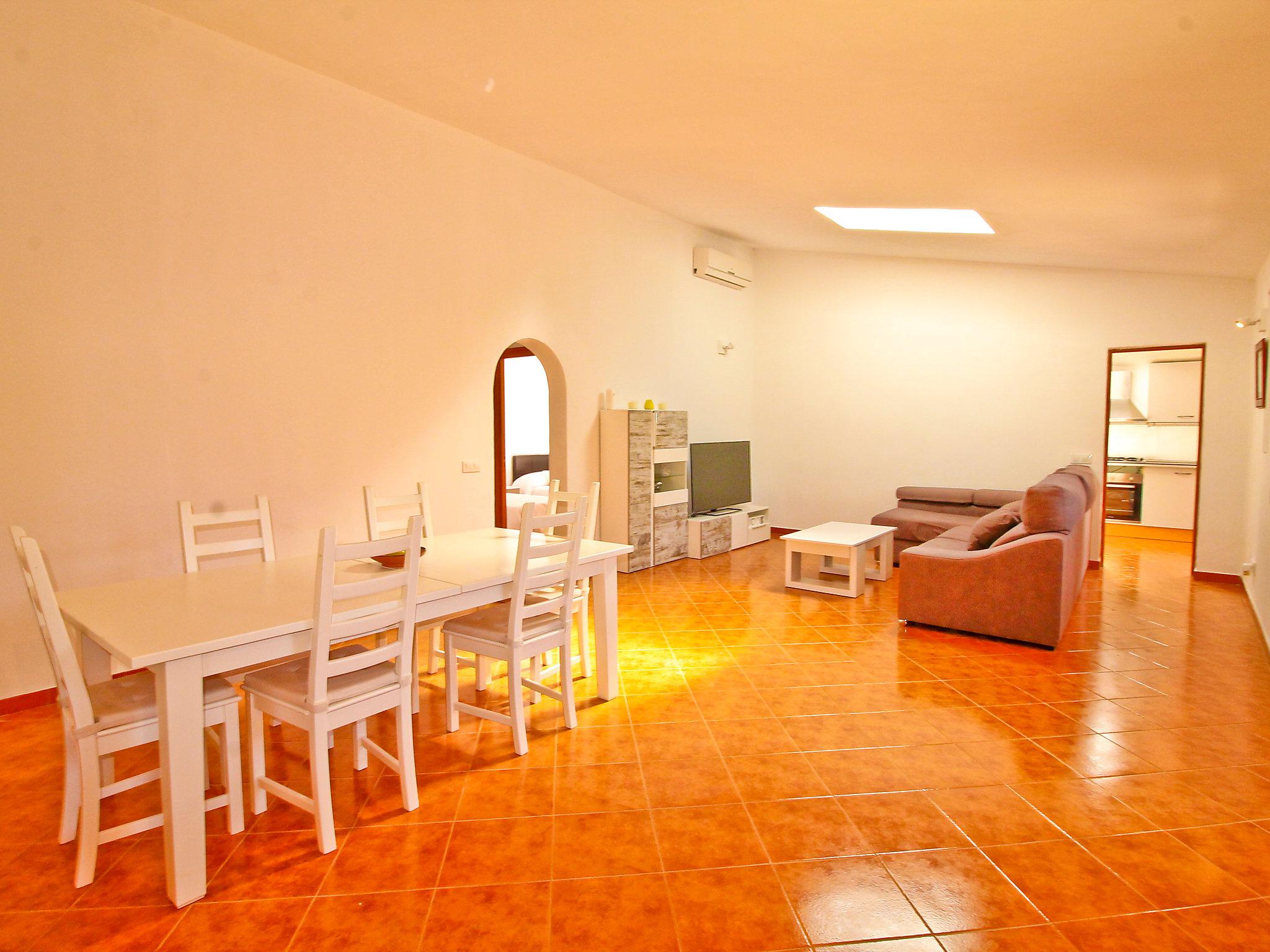 Photo 5 - 2 bedroom House in Selva with private pool and garden