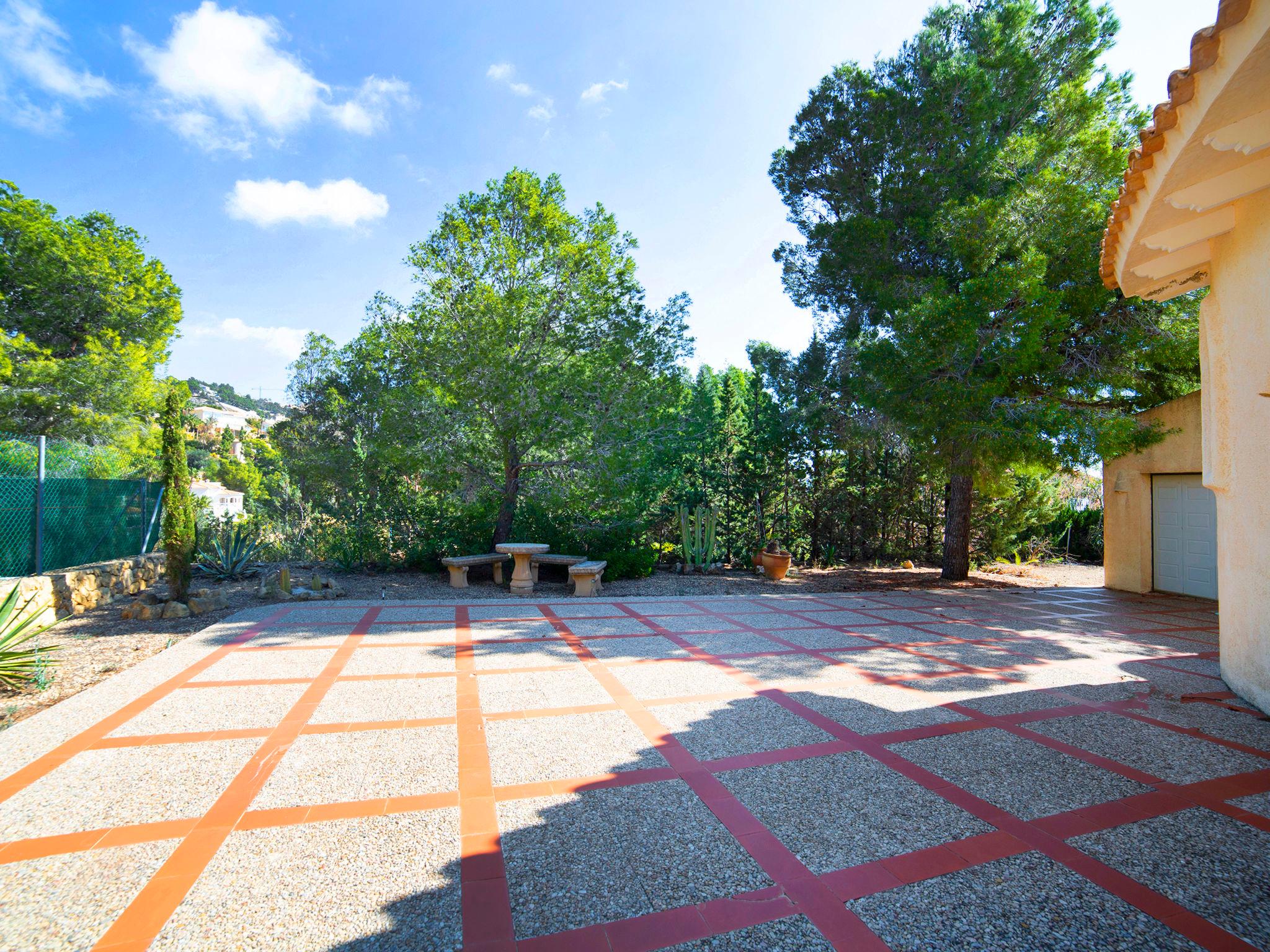 Foto 16 - Casa de 2 quartos em Altea com piscina privada e jardim