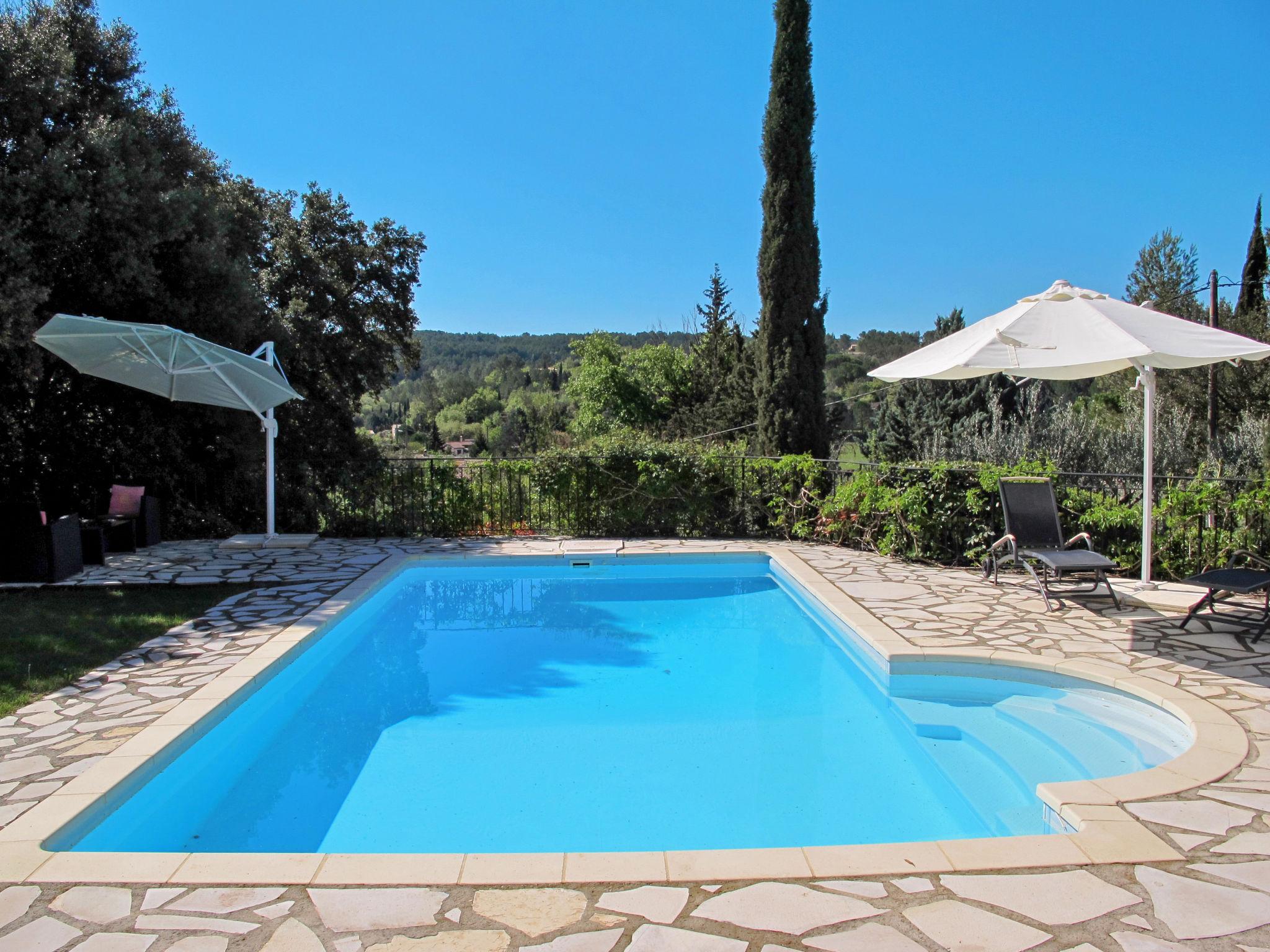 Foto 2 - Casa de 3 quartos em Carcès com piscina privada e jardim