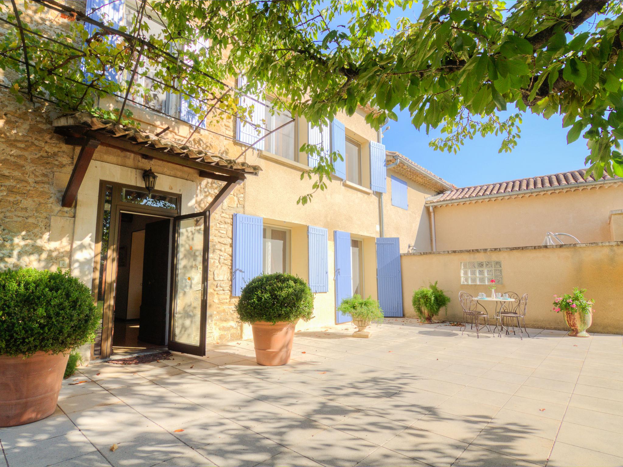 Photo 31 - Maison de 3 chambres à Althen-des-Paluds avec piscine privée et terrasse