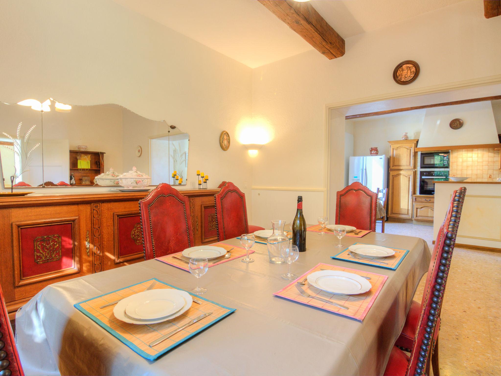 Photo 5 - Maison de 3 chambres à Althen-des-Paluds avec piscine privée et terrasse