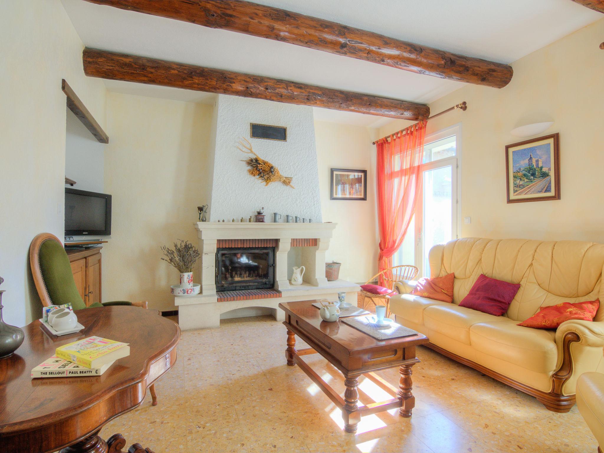 Photo 8 - 3 bedroom House in Althen-des-Paluds with private pool and garden