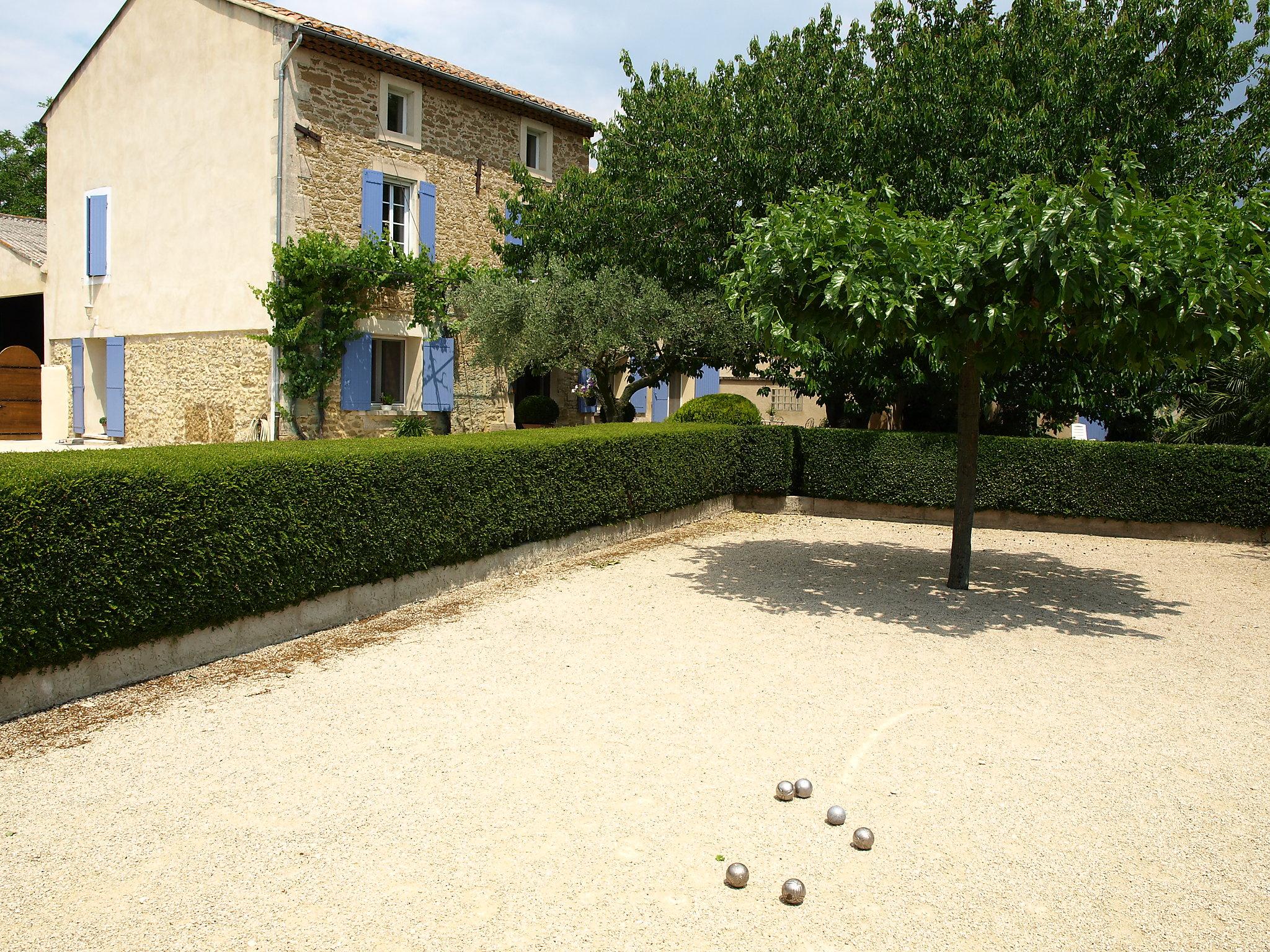 Foto 29 - Casa de 3 quartos em Althen-des-Paluds com piscina privada e terraço