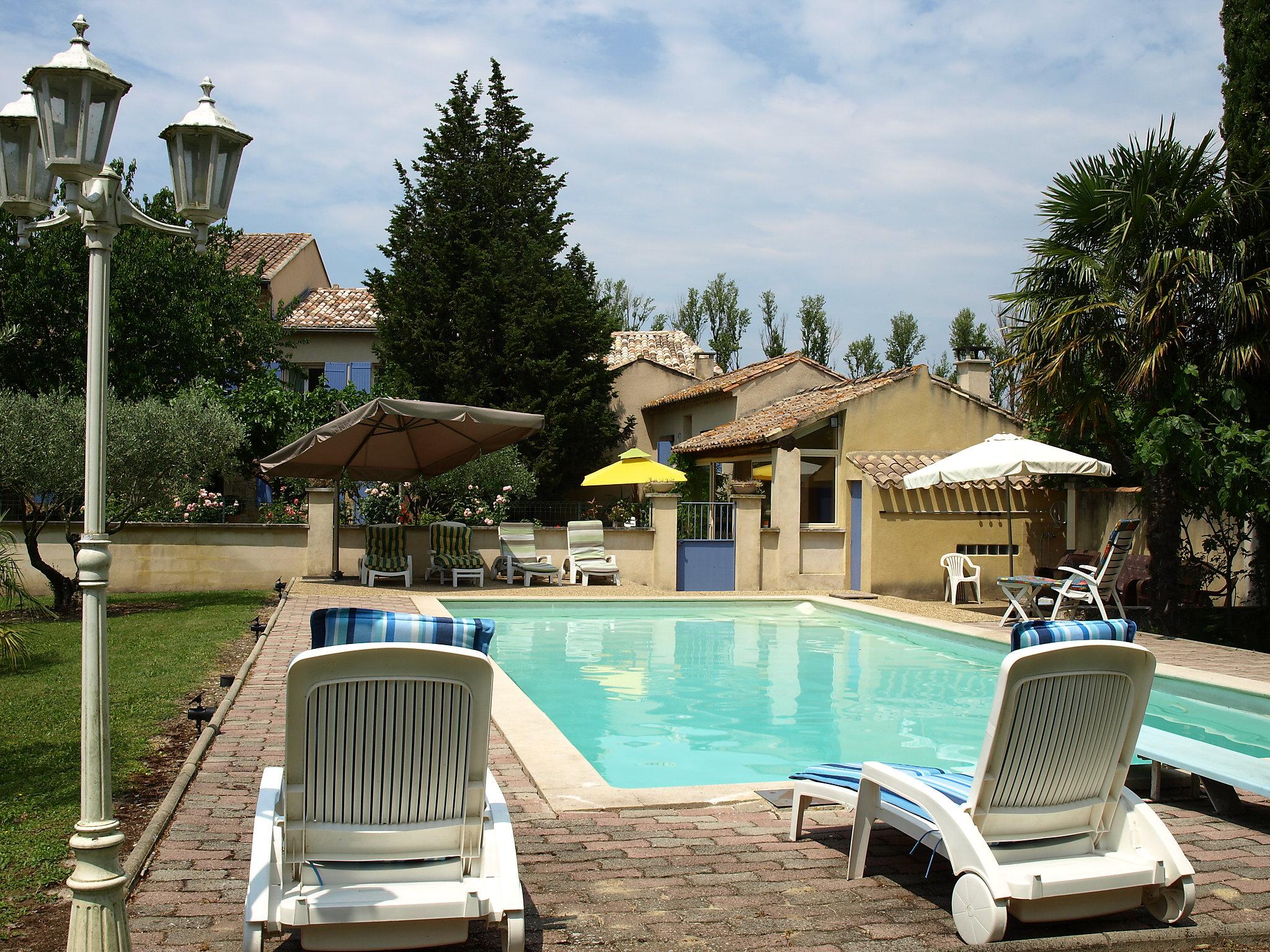 Foto 27 - Casa de 3 quartos em Althen-des-Paluds com piscina privada e terraço