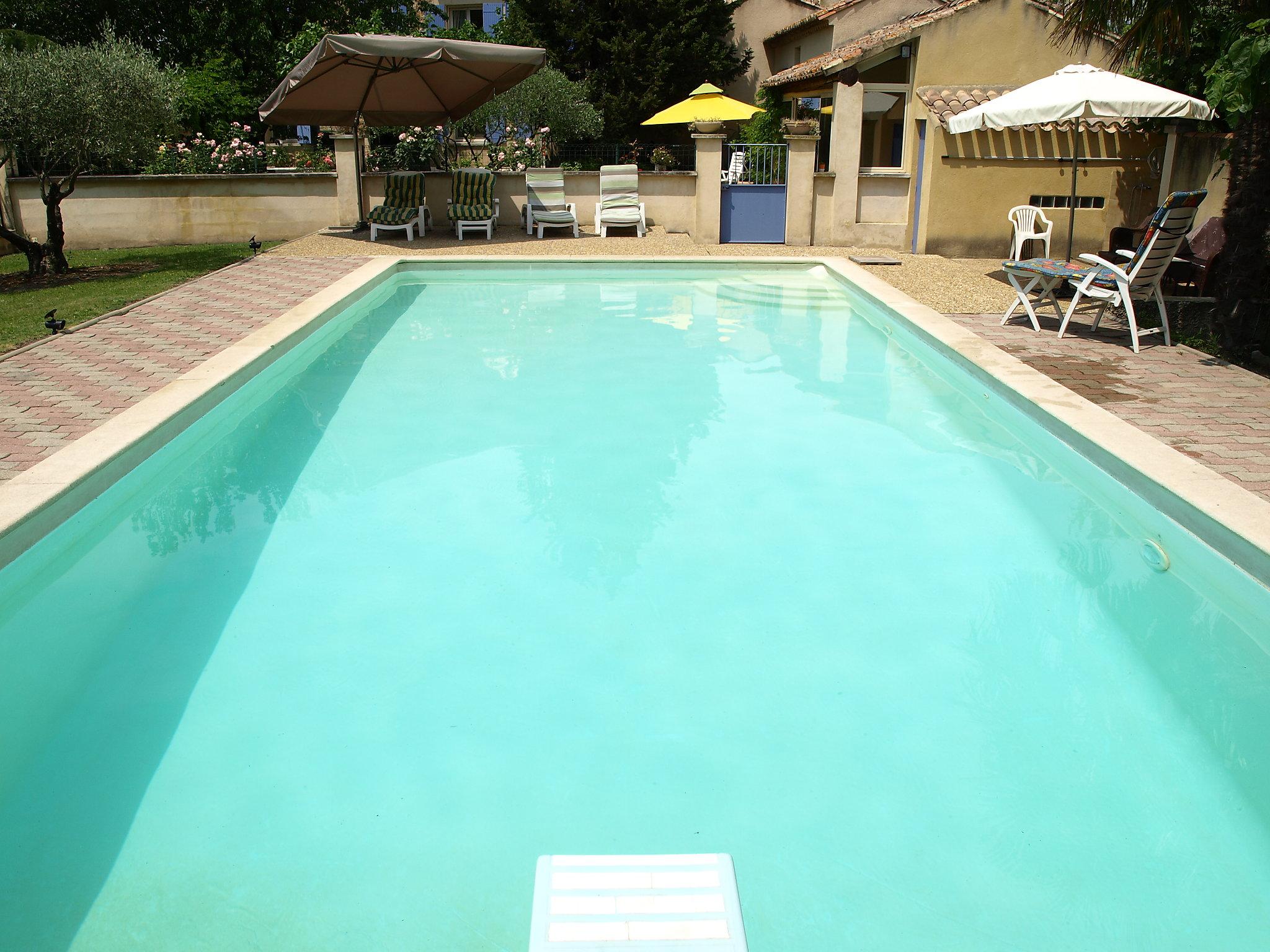 Photo 28 - Maison de 3 chambres à Althen-des-Paluds avec piscine privée et terrasse