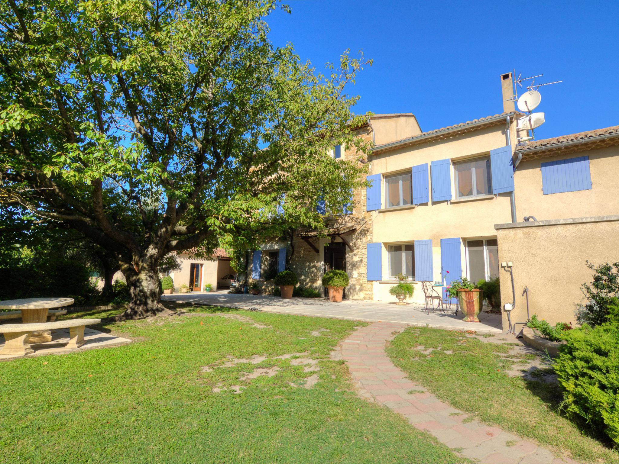 Foto 26 - Casa con 3 camere da letto a Althen-des-Paluds con piscina privata e terrazza