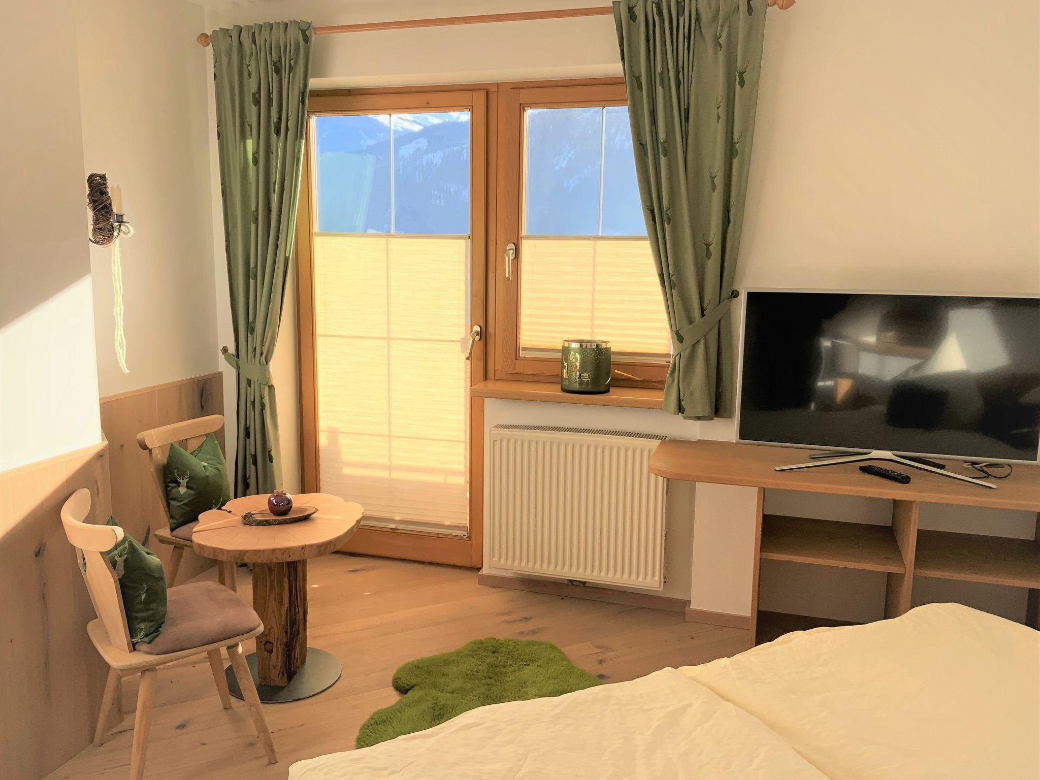 Photo 13 - Maison de 6 chambres à Bramberg am Wildkogel avec sauna et vues sur la montagne