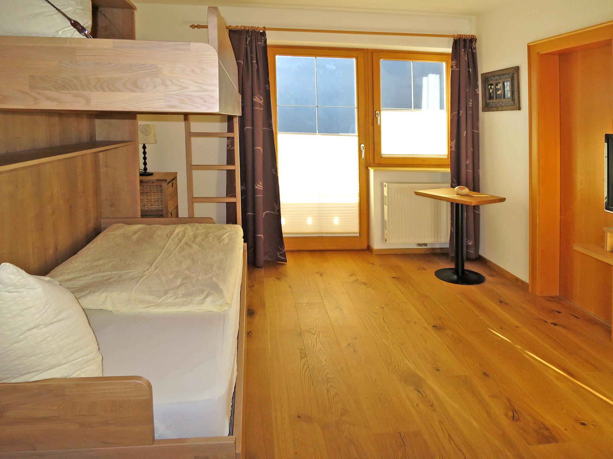 Photo 16 - 6 bedroom House in Bramberg am Wildkogel with sauna and mountain view