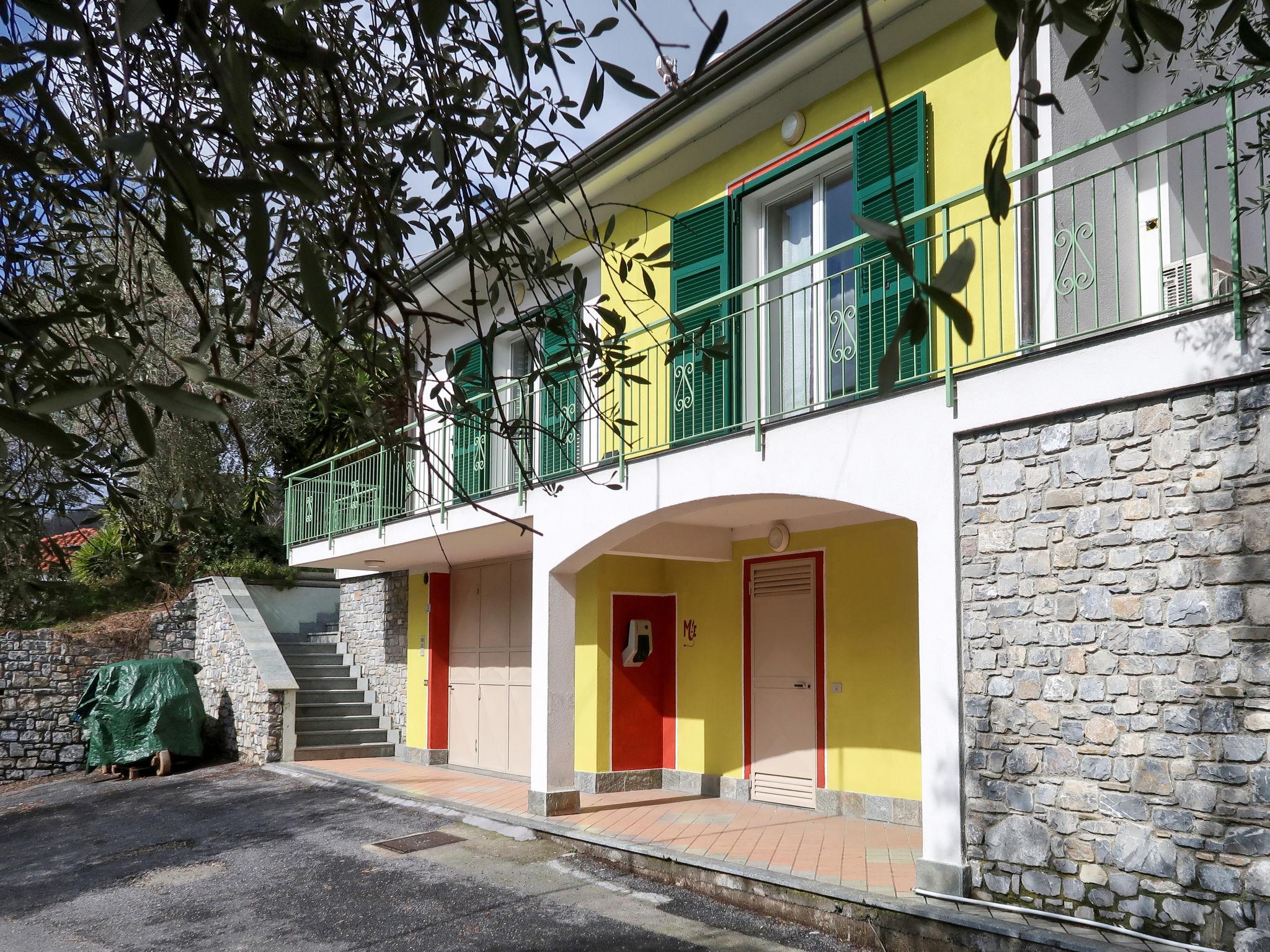 Photo 2 - Maison de 2 chambres à Stellanello avec jardin et terrasse