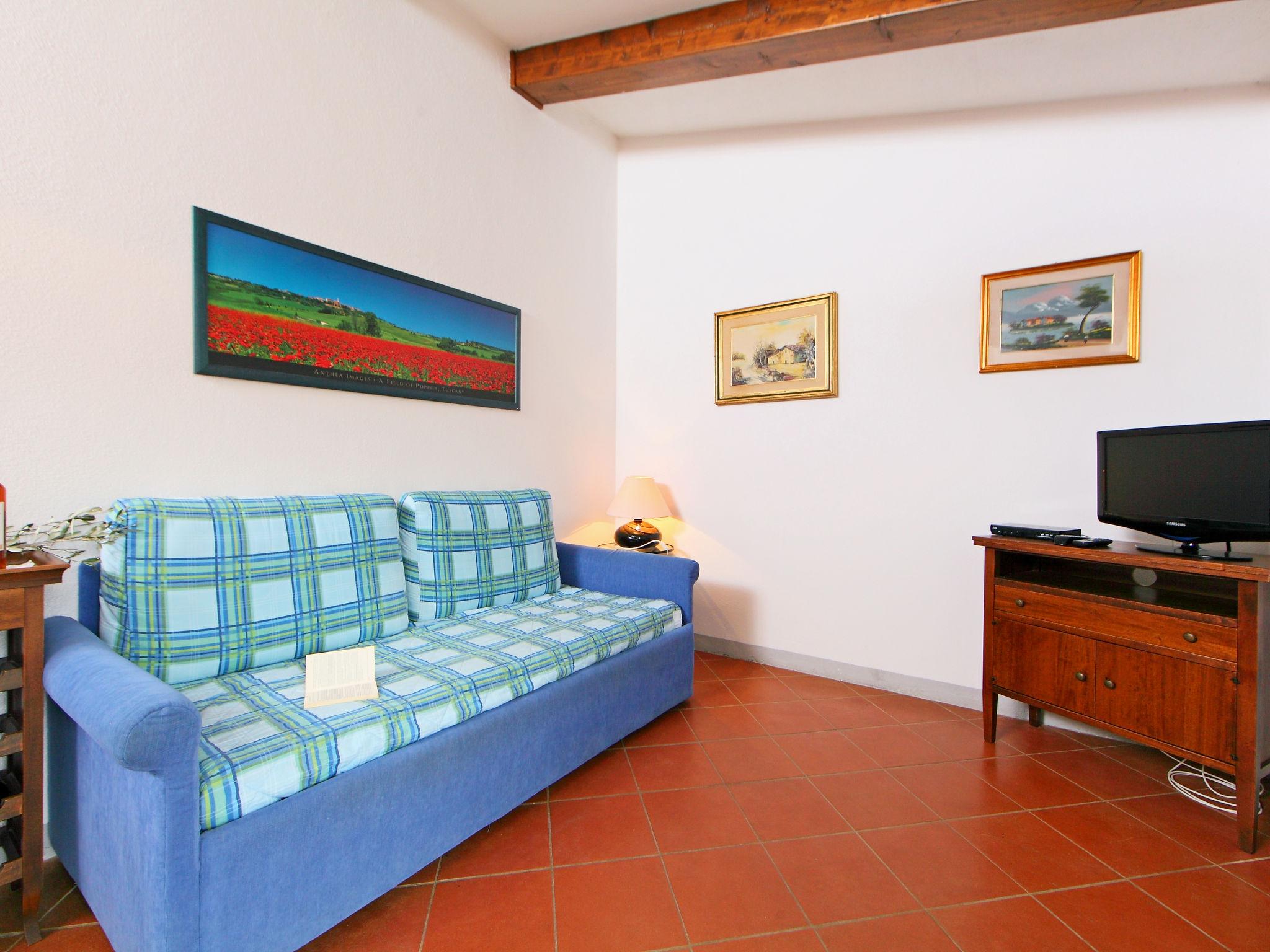 Foto 9 - Apartamento de 1 habitación en Bucine con piscina y terraza