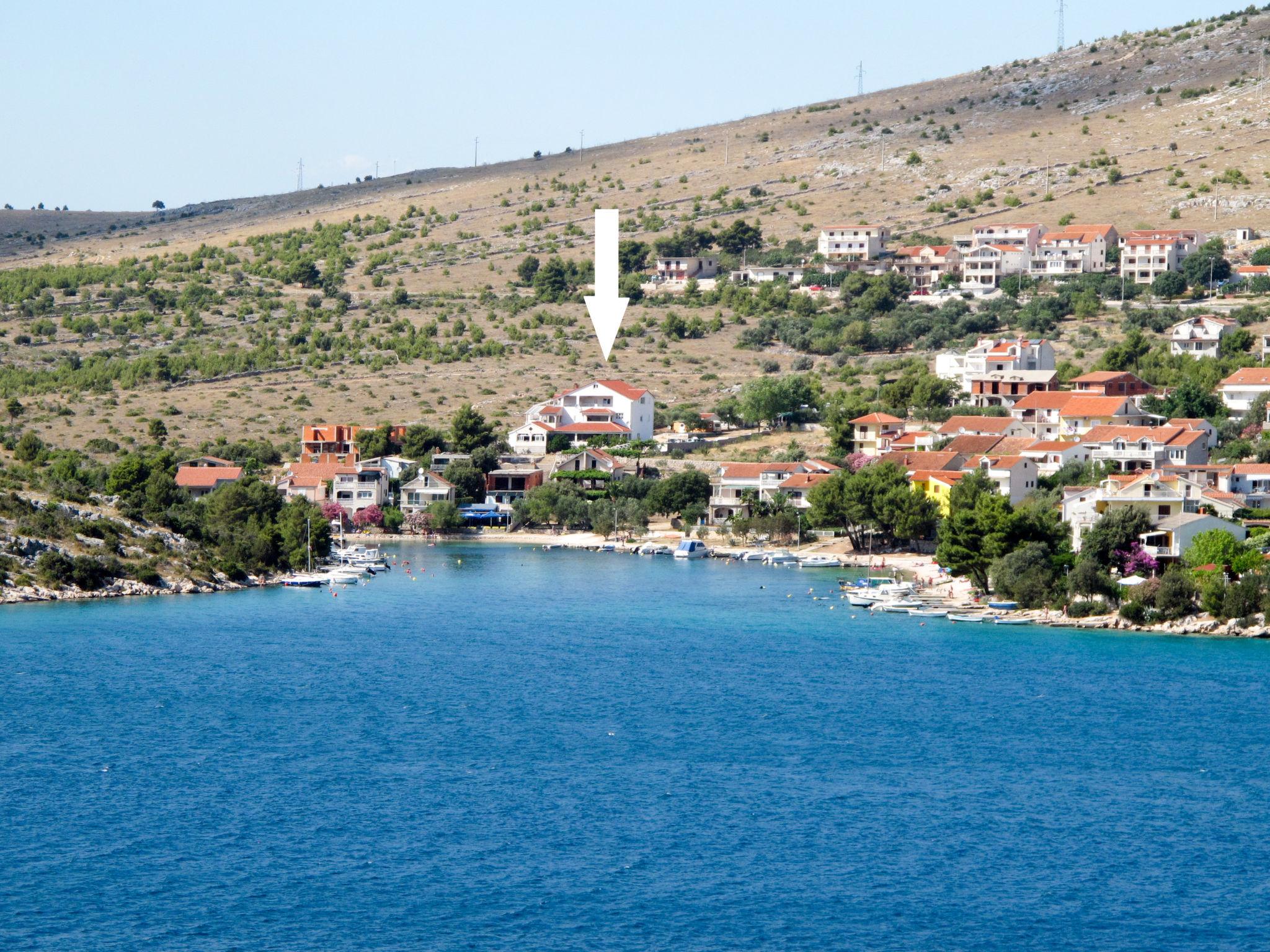 Foto 6 - Apartamento de 4 quartos em Sibenik com vistas do mar