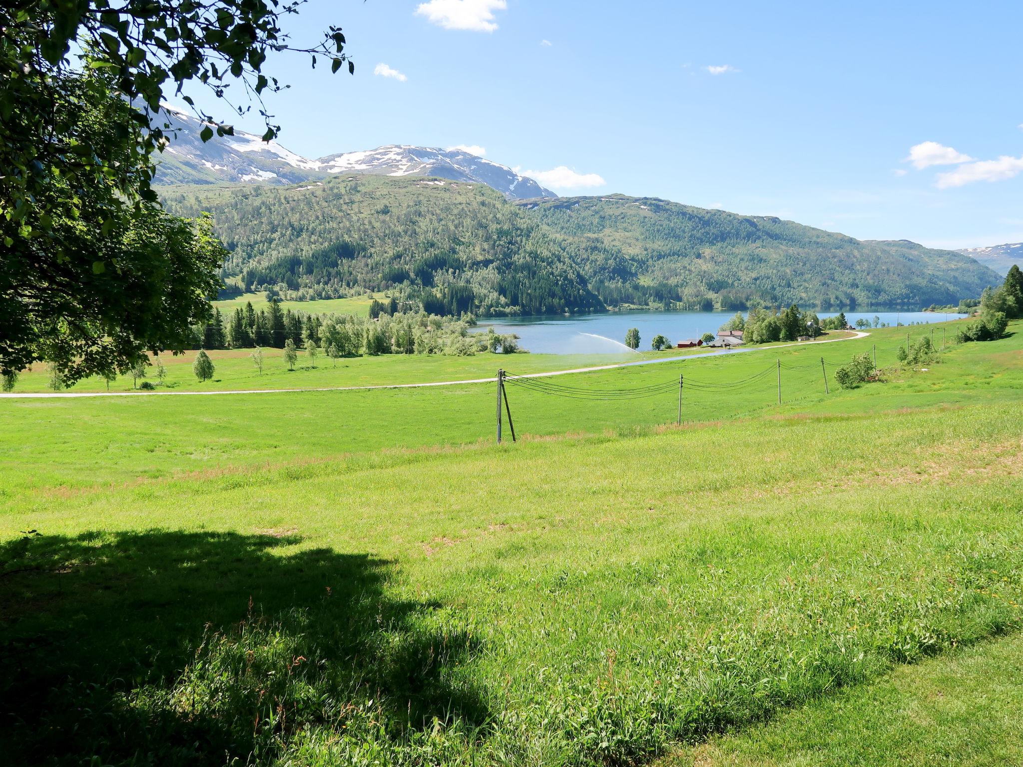 Photo 14 - 1 bedroom House in Sande i Sunnfjord with garden and terrace