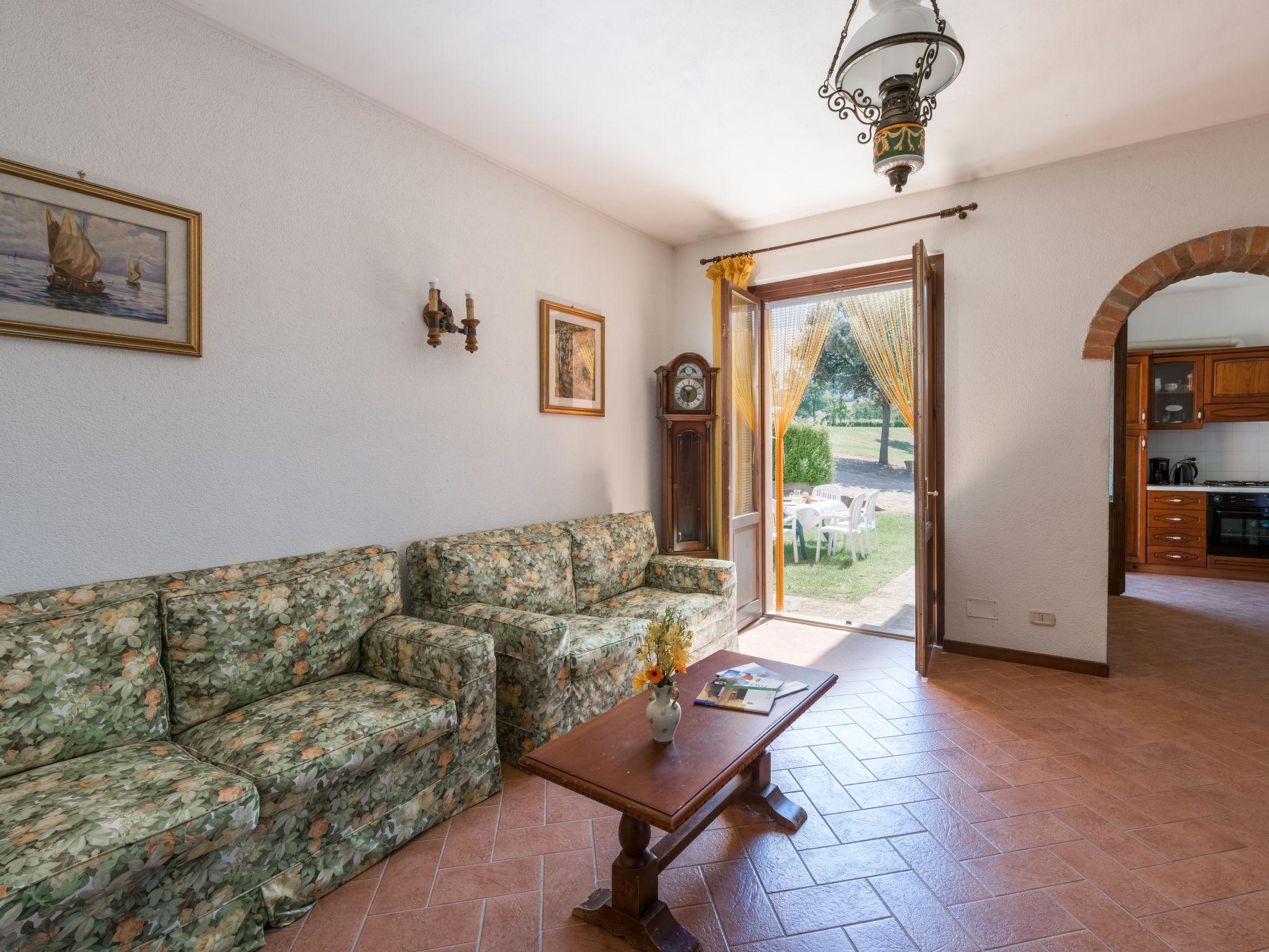 Photo 7 - 4 bedroom Apartment in Scansano with swimming pool and garden