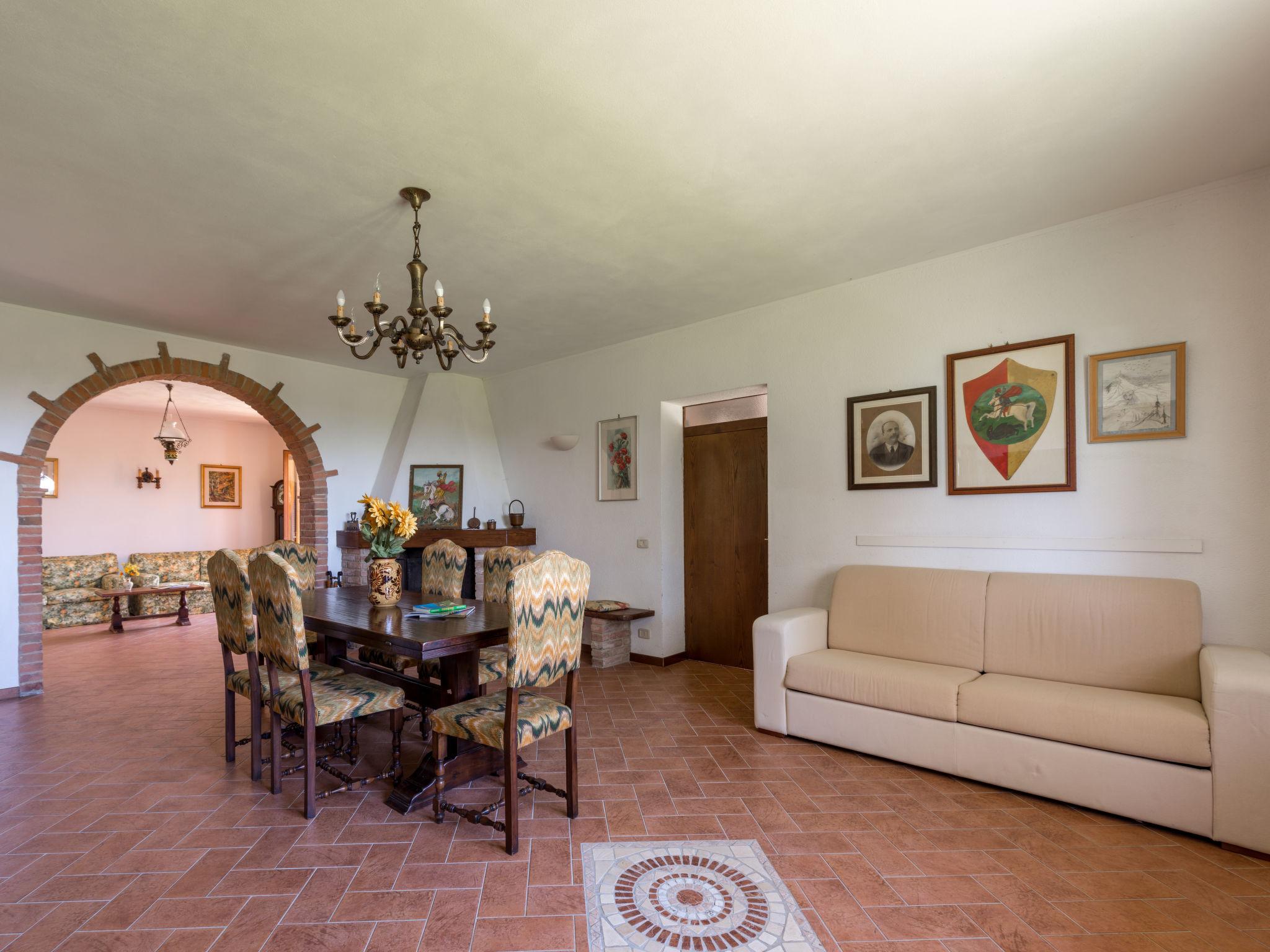 Photo 11 - 4 bedroom Apartment in Scansano with swimming pool and garden