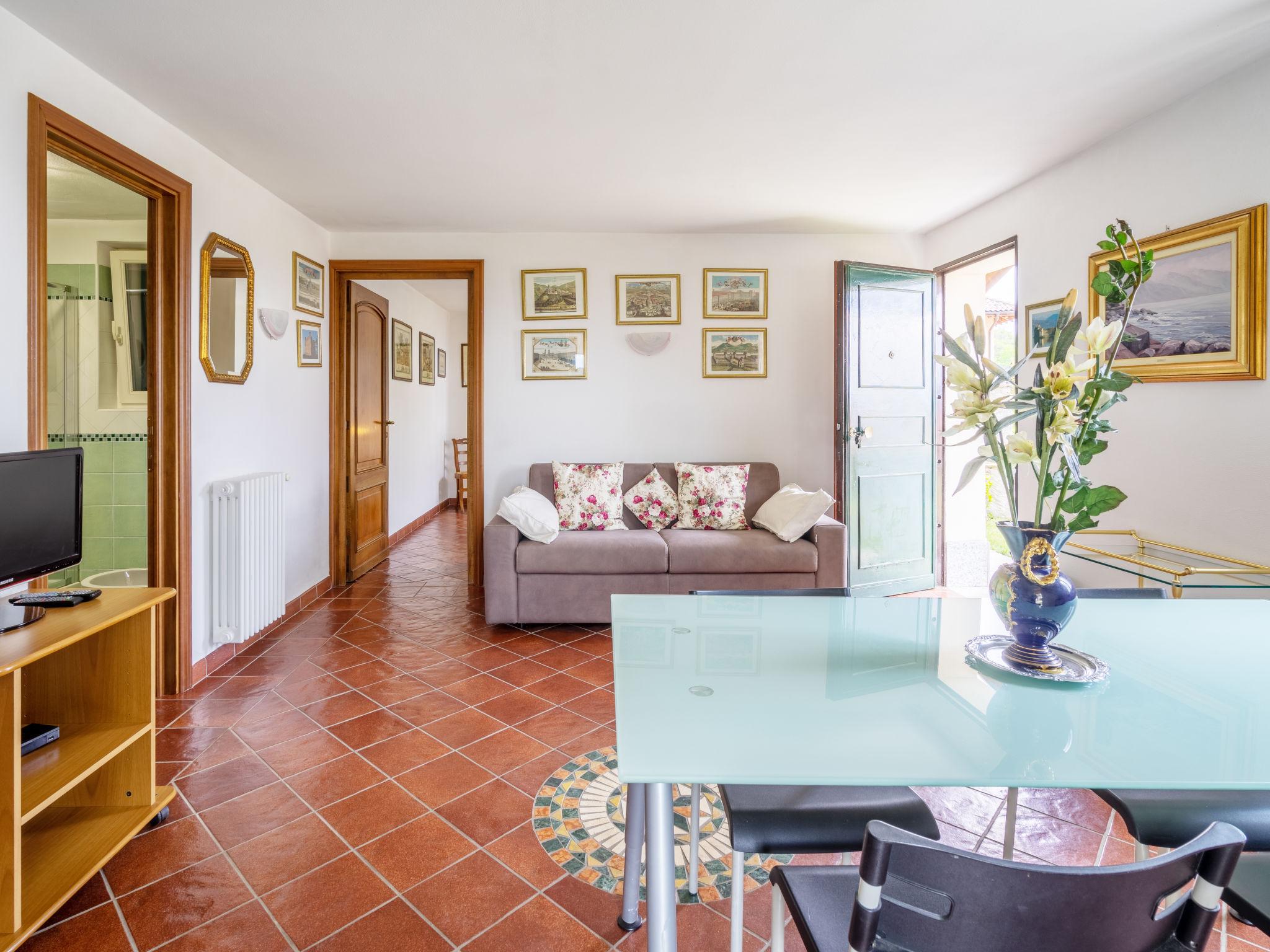 Foto 13 - Apartamento de 1 habitación en Trarego Viggiona con jardín y vistas a la montaña