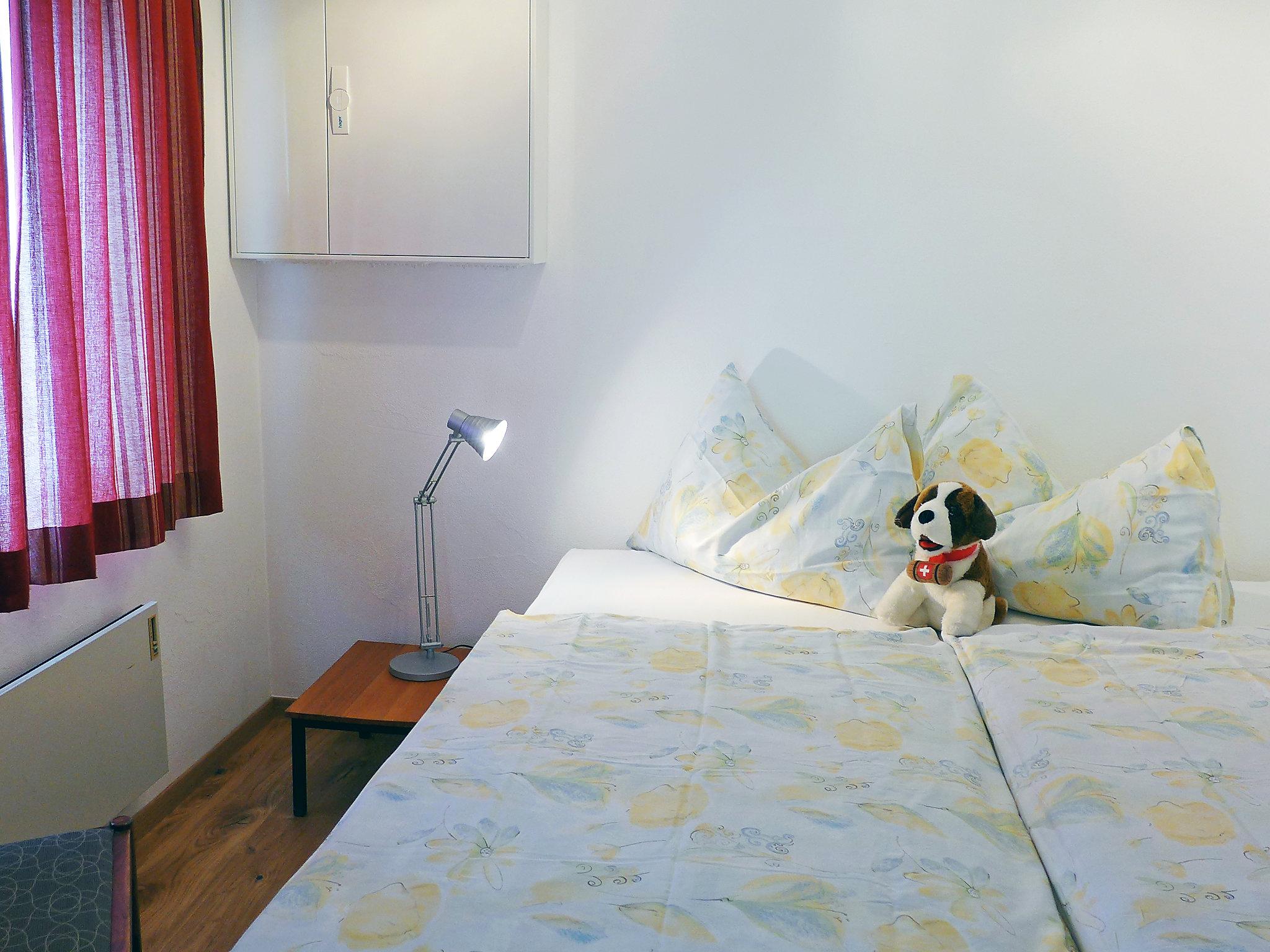 Foto 4 - Appartamento con 1 camera da letto a Surses con giardino e vista sulle montagne