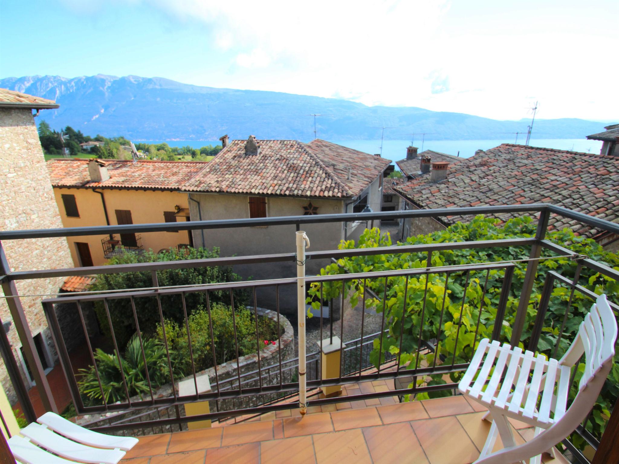 Photo 2 - Appartement de 1 chambre à Gargnano avec vues sur la montagne
