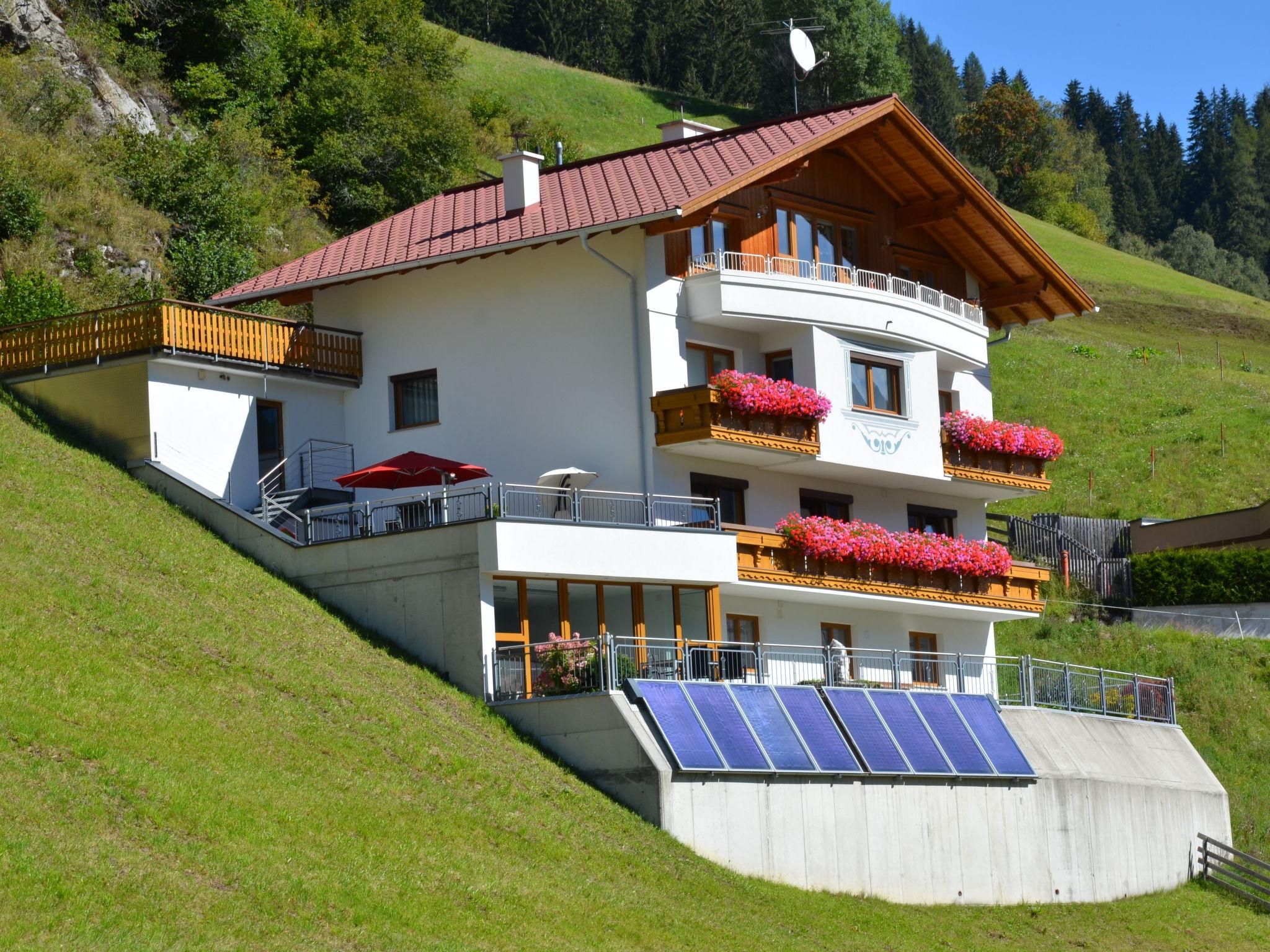 Foto 1 - Apartamento de 4 habitaciones en Kappl con terraza y vistas a la montaña