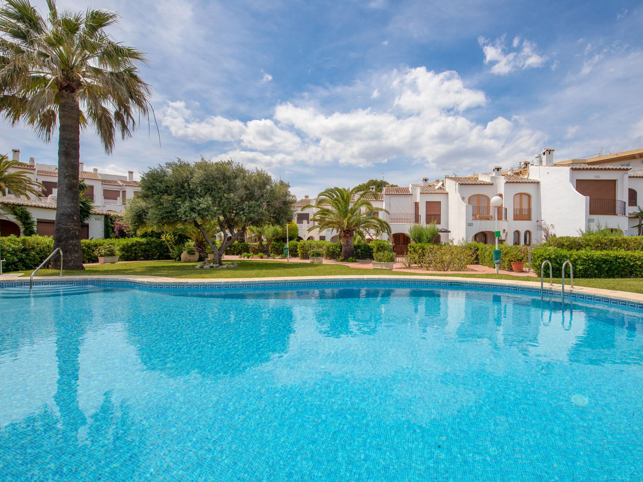 Foto 1 - Casa con 3 camere da letto a Jávea con piscina e giardino