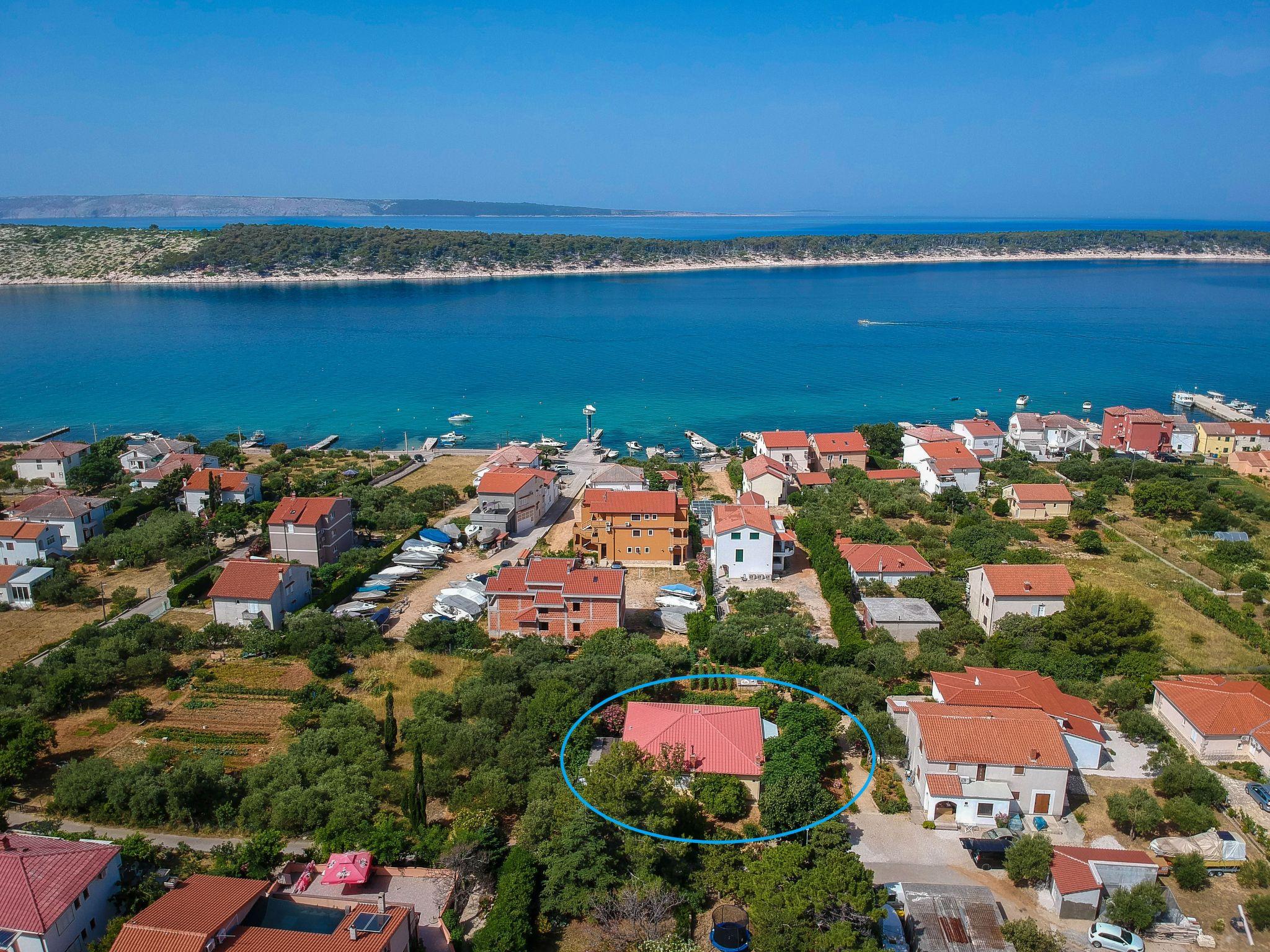 Foto 3 - Haus mit 3 Schlafzimmern in Rab mit terrasse und blick aufs meer