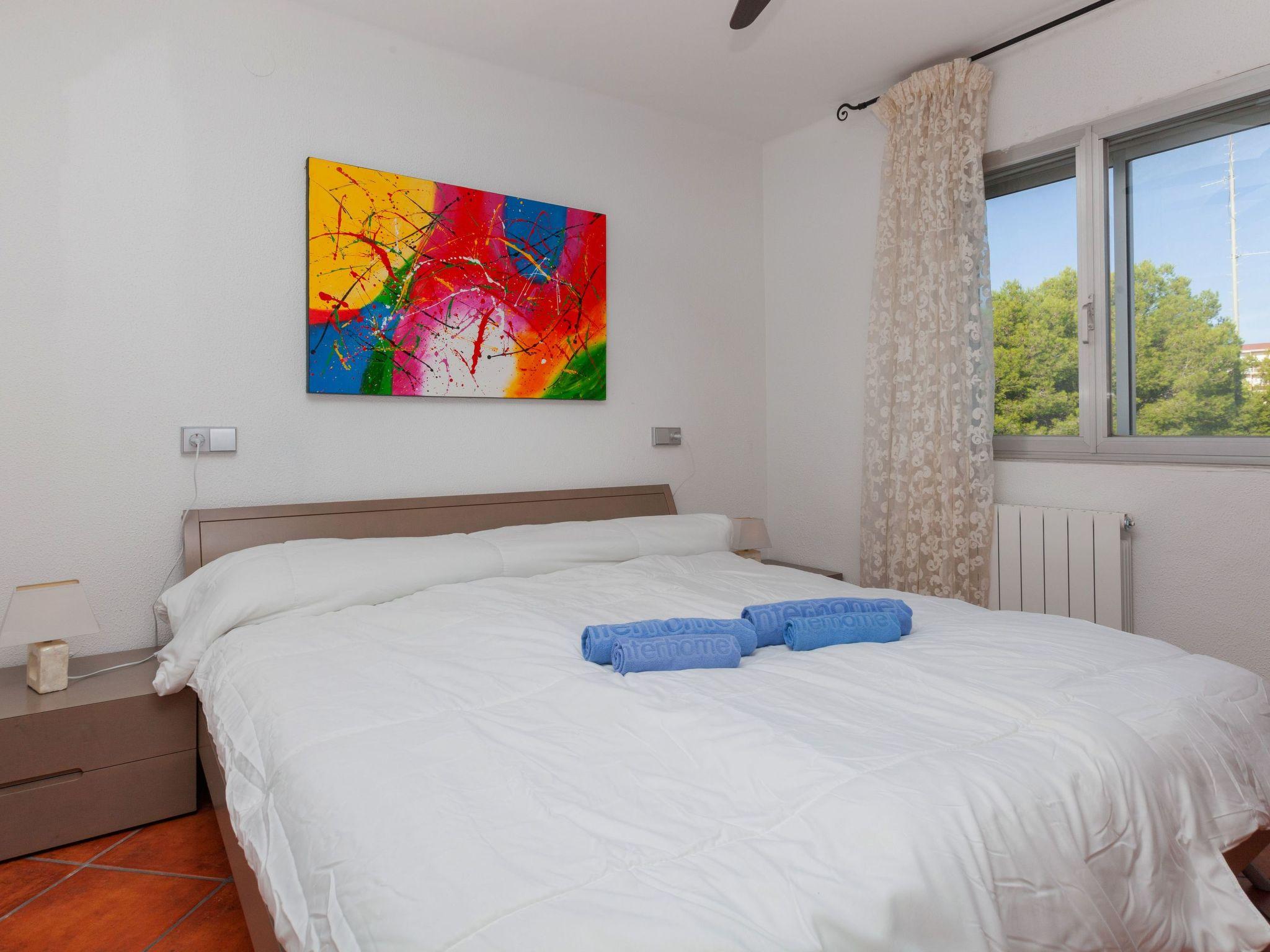 Photo 5 - 1 bedroom Apartment in Mont-roig del Camp with swimming pool and sea view