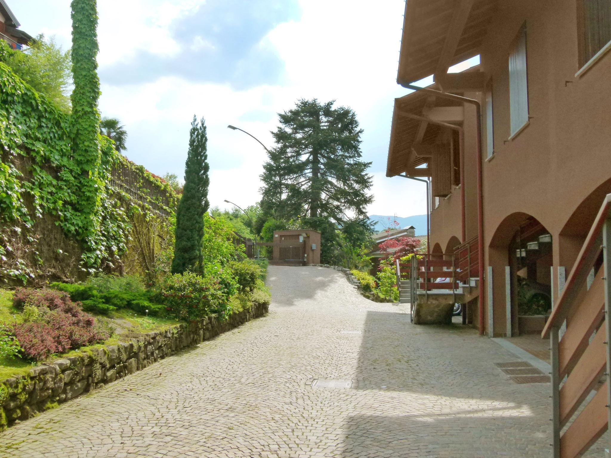 Photo 19 - Appartement de 1 chambre à Laveno Mombello avec jardin et terrasse