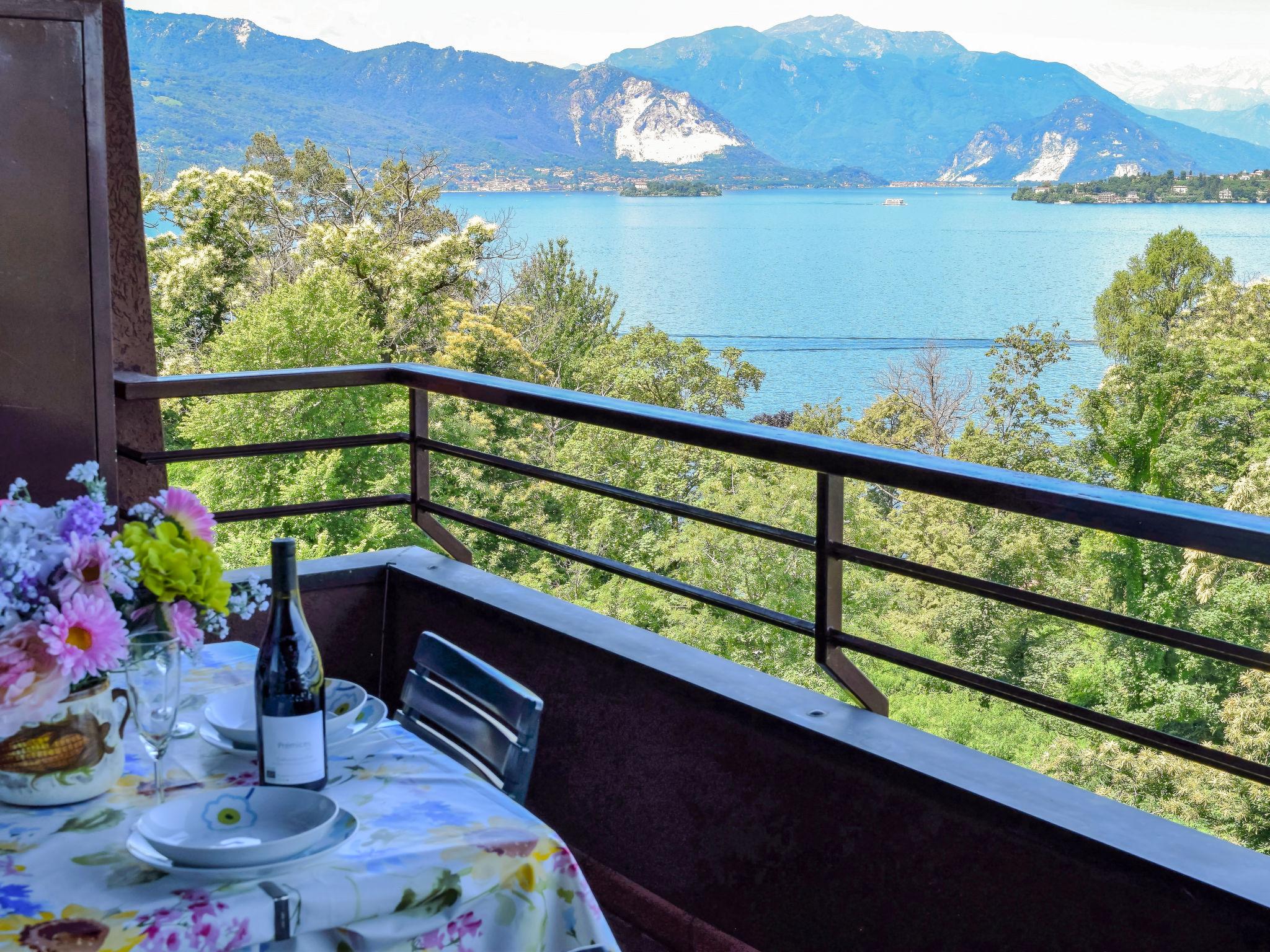 Foto 1 - Apartment mit 1 Schlafzimmer in Laveno Mombello mit terrasse und blick auf die berge