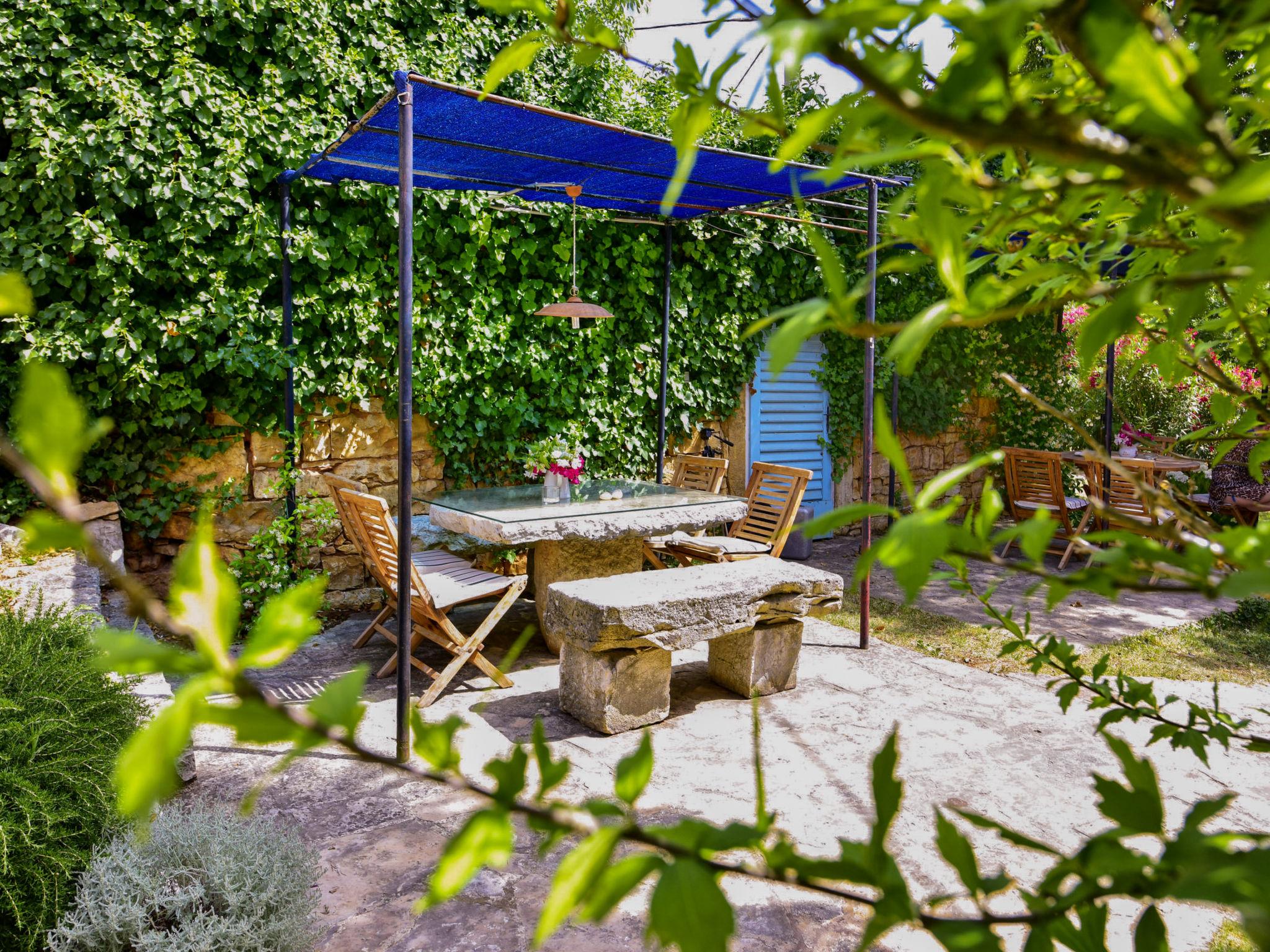 Photo 38 - Maison de 1 chambre à Kaštelir-Labinci avec piscine et jardin