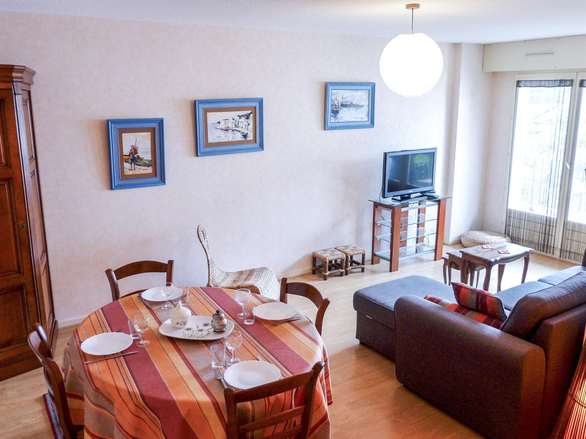 Photo 6 - 1 bedroom Apartment in Anglet with garden and sea view