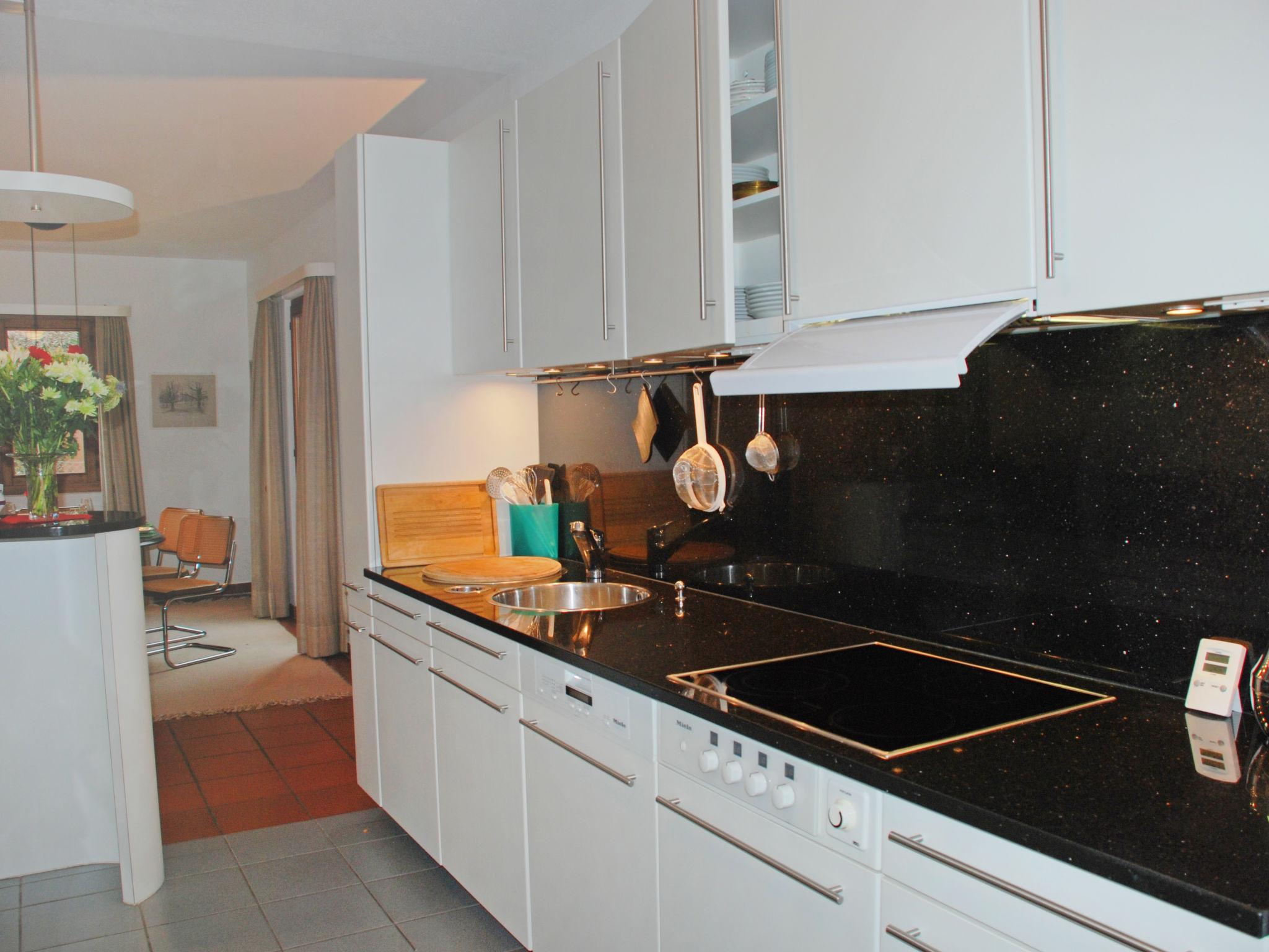 Photo 2 - 4 bedroom House in Lugano with garden and terrace