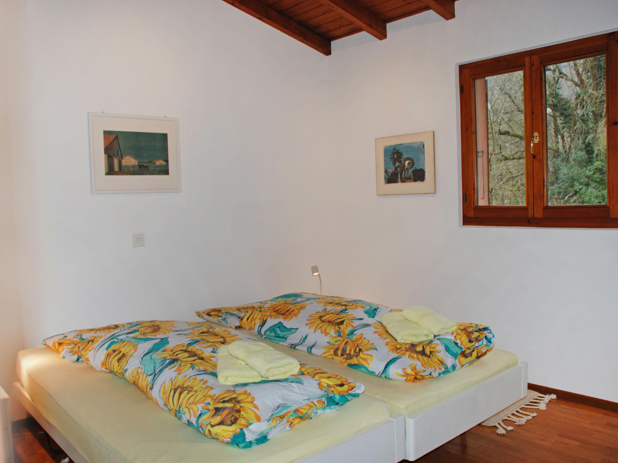 Foto 9 - Casa con 4 camere da letto a Lugano con giardino e vista sulle montagne