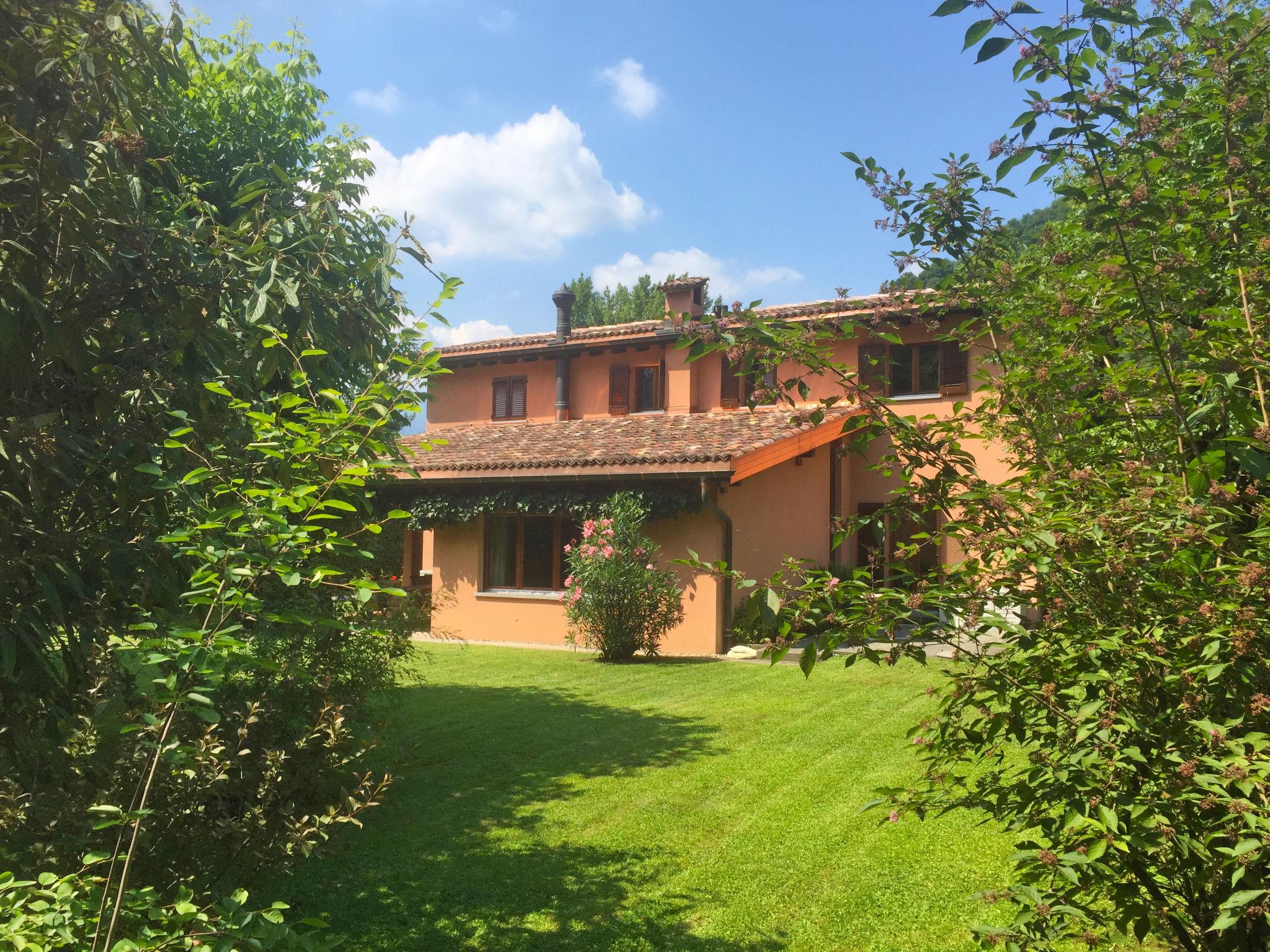 Foto 1 - Casa de 4 quartos em Lugano com jardim e vista para a montanha