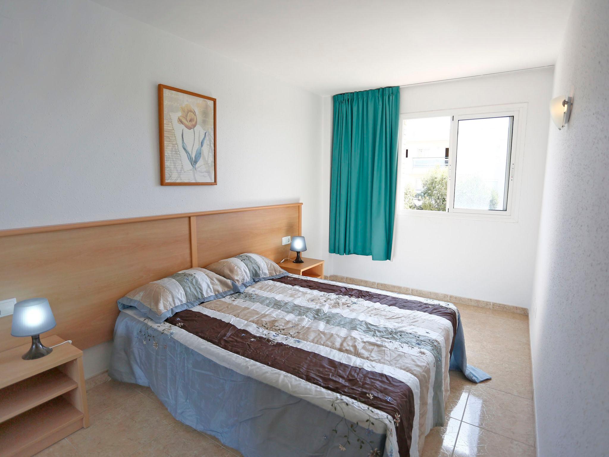 Foto 4 - Appartamento con 2 camere da letto a Salou con piscina e vista mare