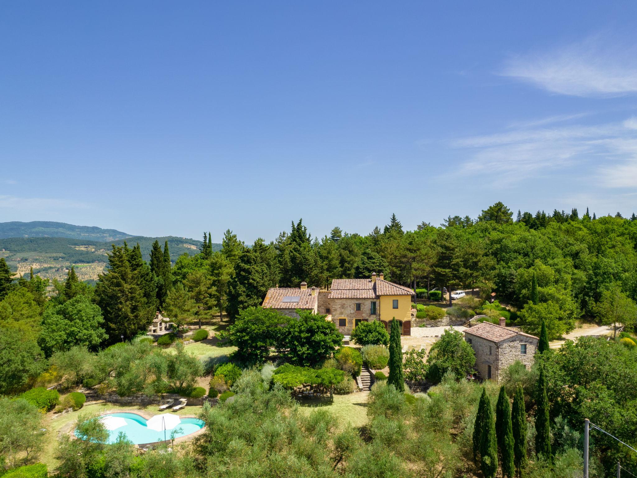 Foto 36 - Casa con 4 camere da letto a Pontassieve con piscina privata e giardino