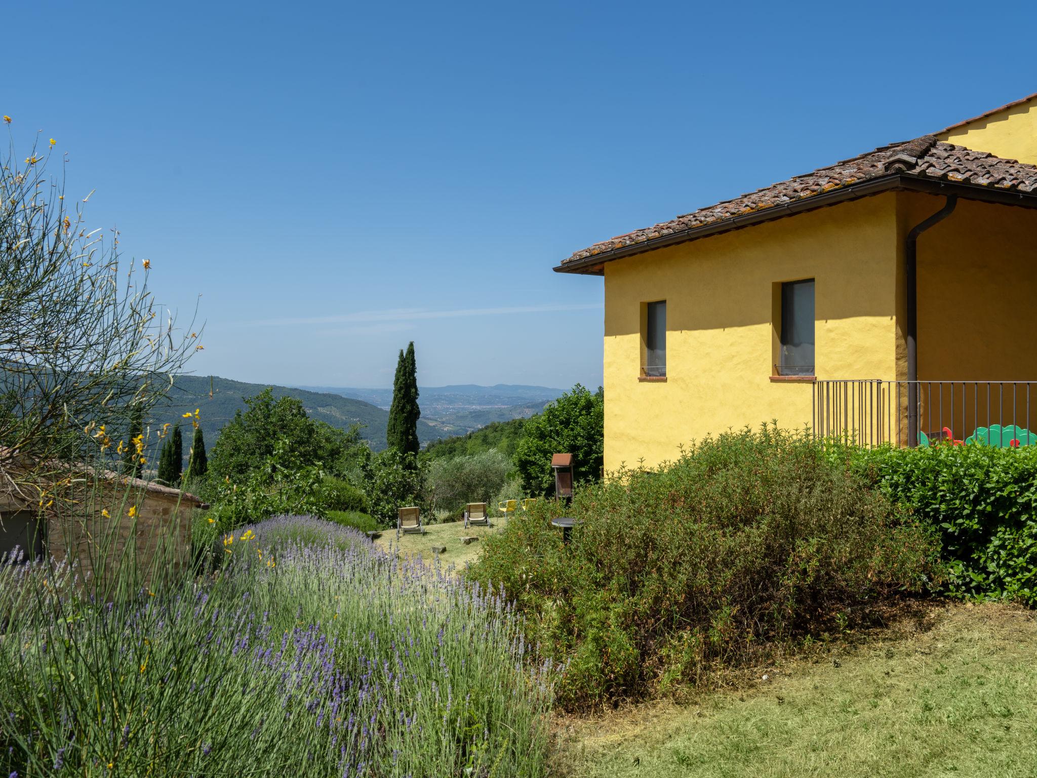 Foto 7 - Casa con 4 camere da letto a Pontassieve con piscina privata e giardino